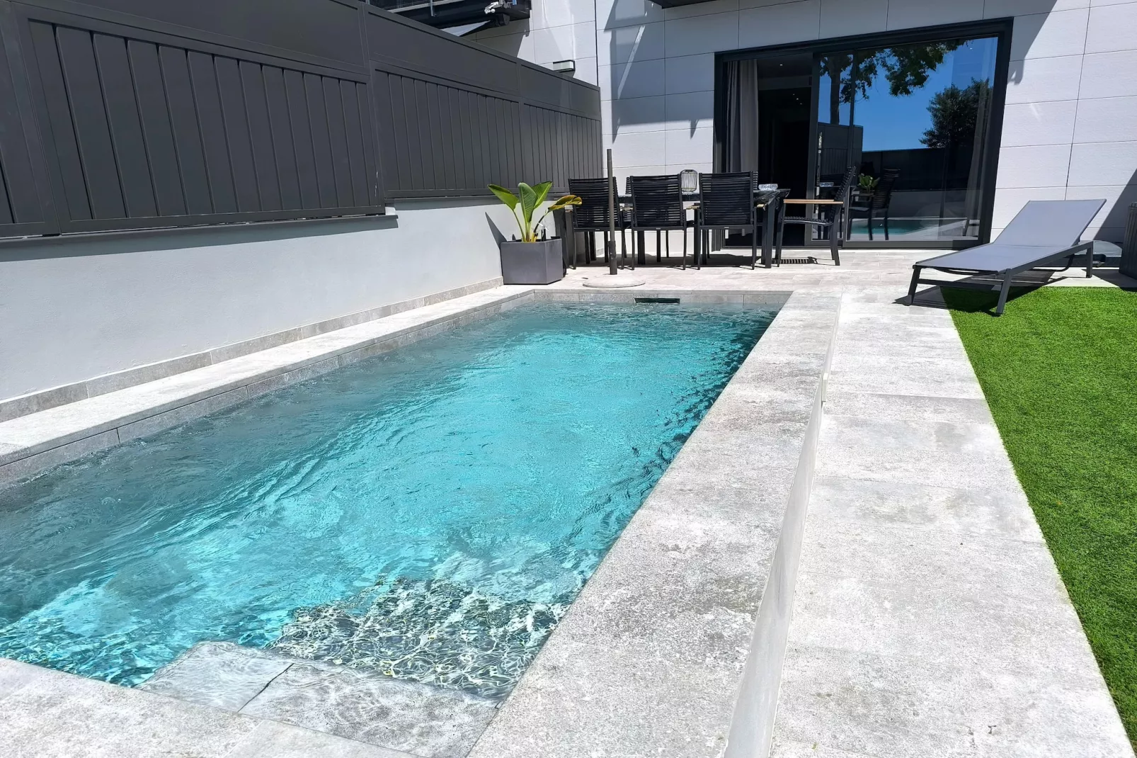 Villa Moncerrat - Zwembad