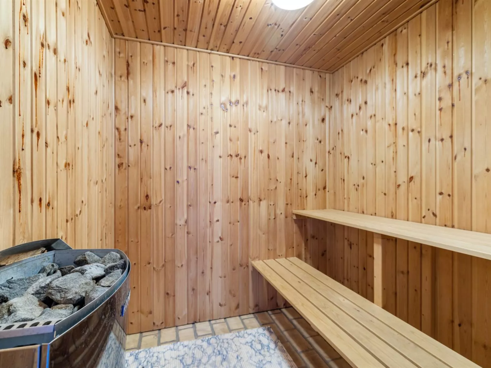 "Ina" - 210m from the sea-Binnen