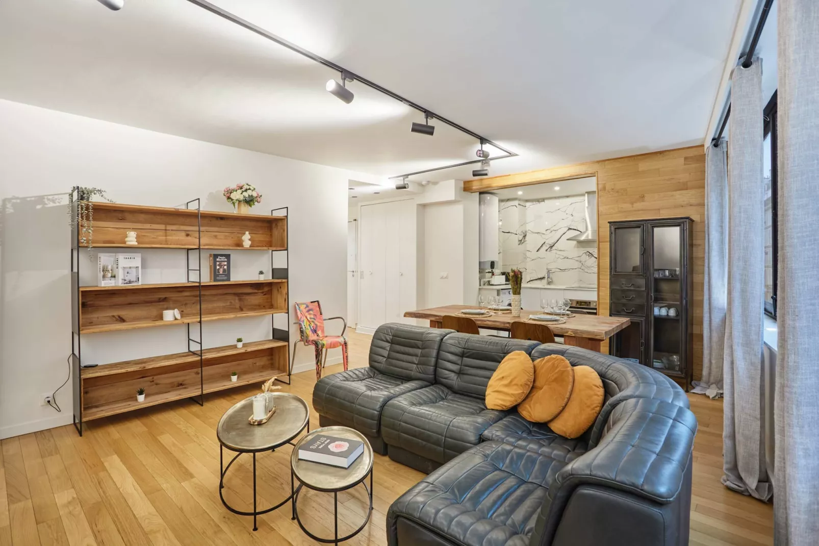 RUE DES MOINES 2-Niet-getagd