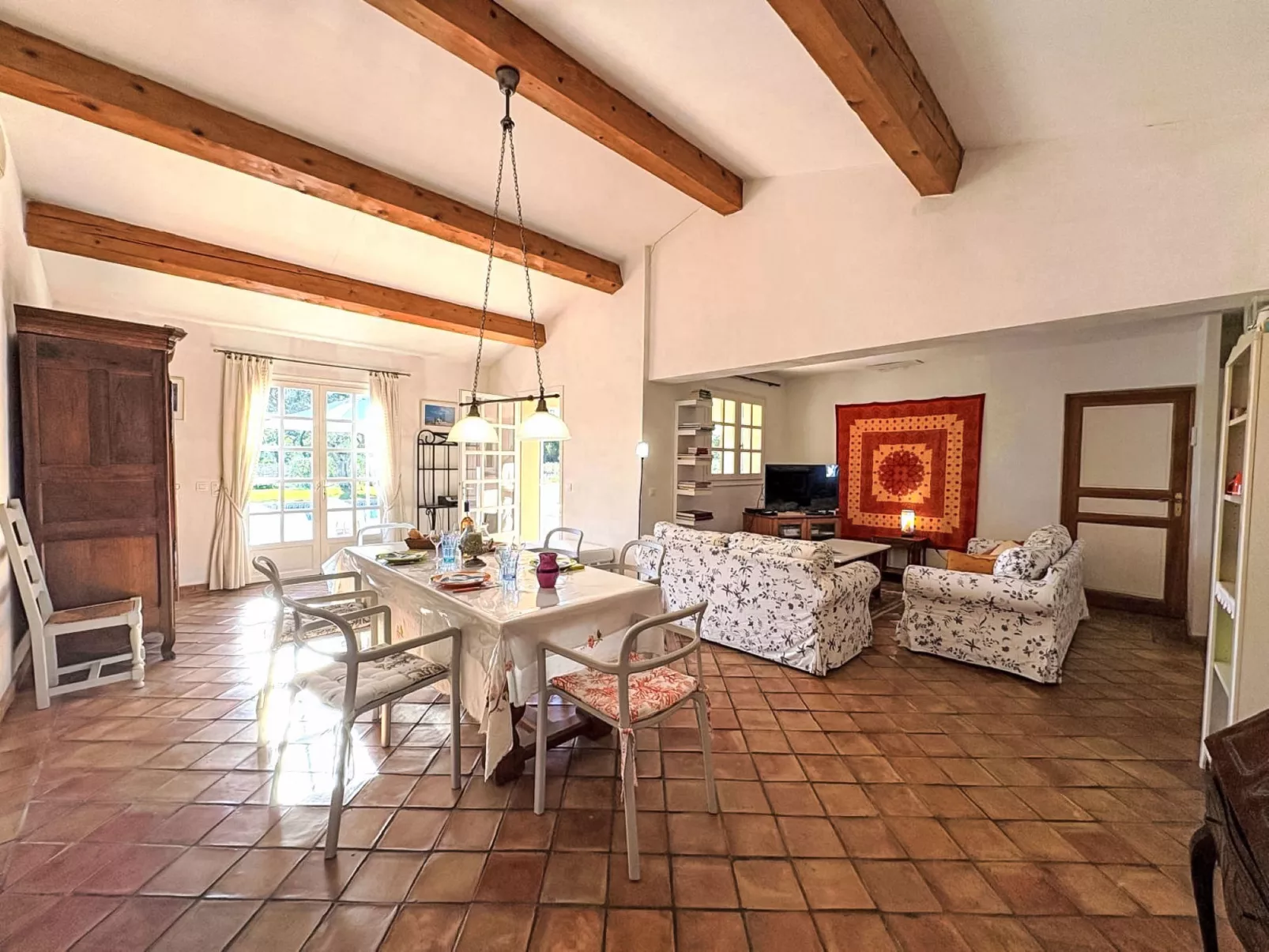 Le Grand Pin - Binnen