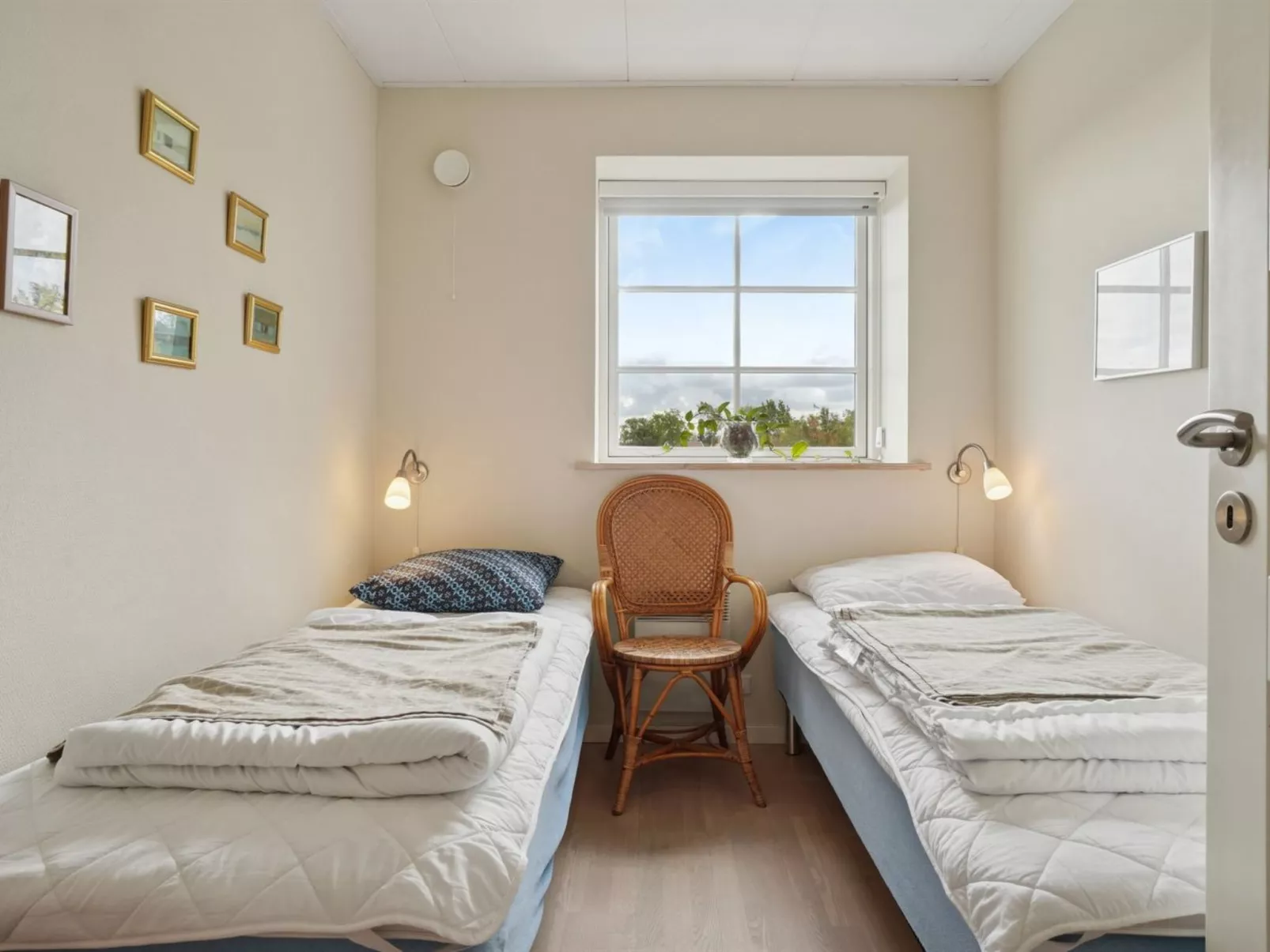 "Rafn" - 400m from the sea - Binnen