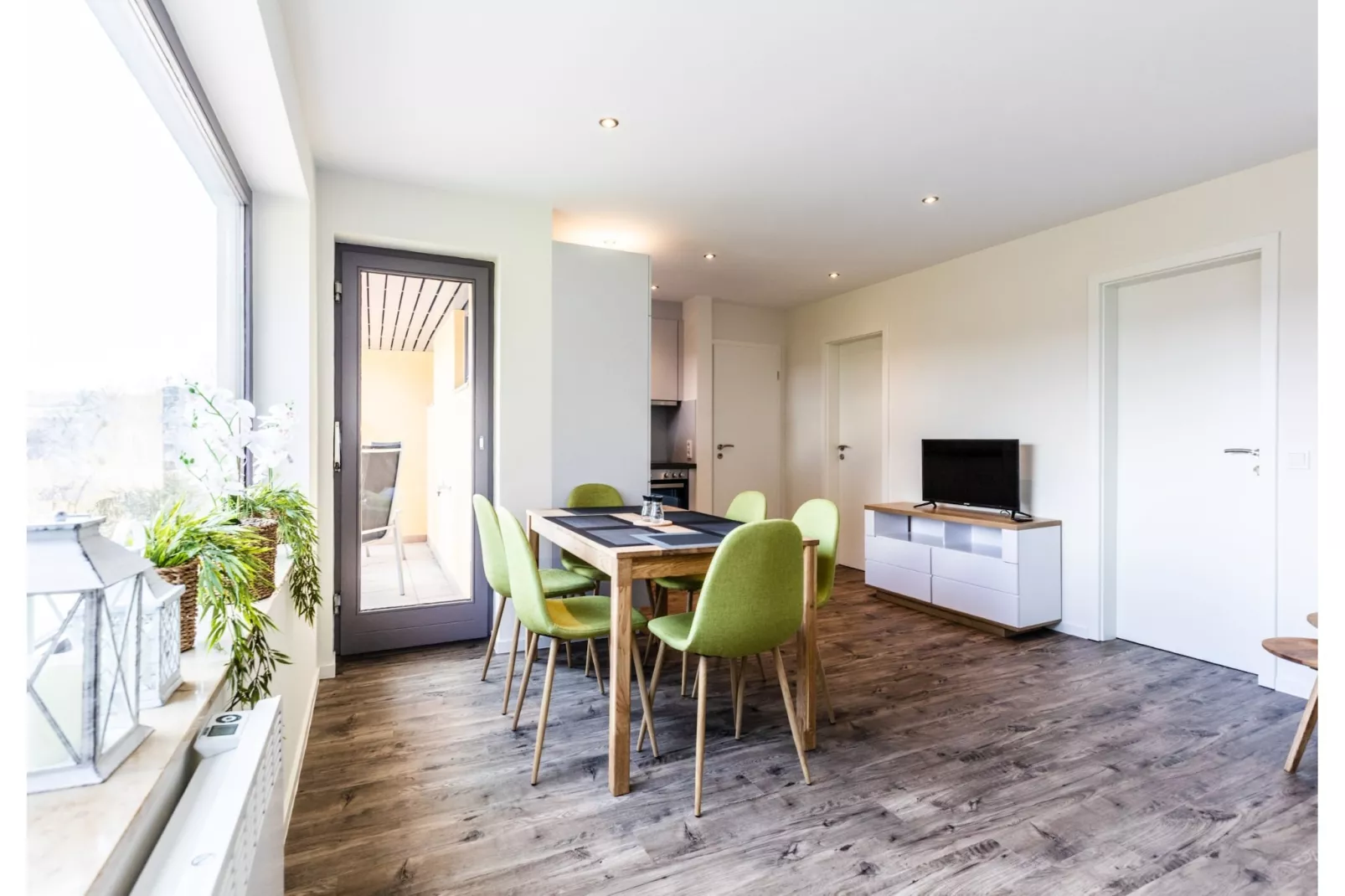 Bungalow Typ Z Campingpark Eifel-Woonkamer