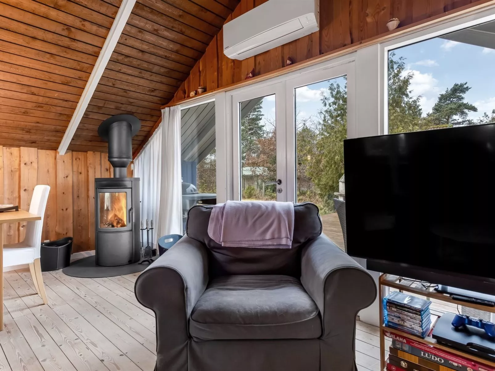 "Lycka" - 700m from the sea-Binnen