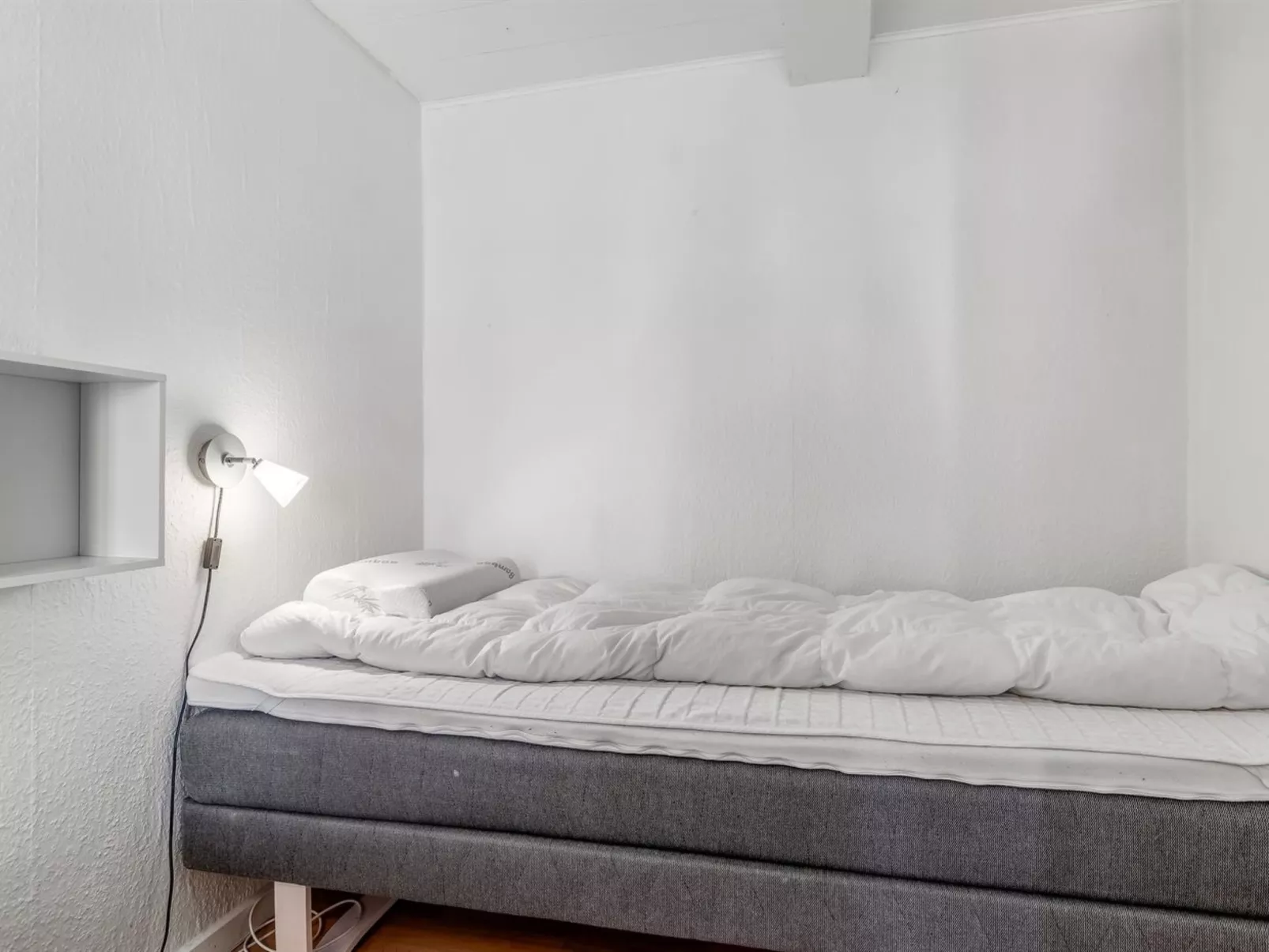 "Spase" - 23km from the sea - Binnen