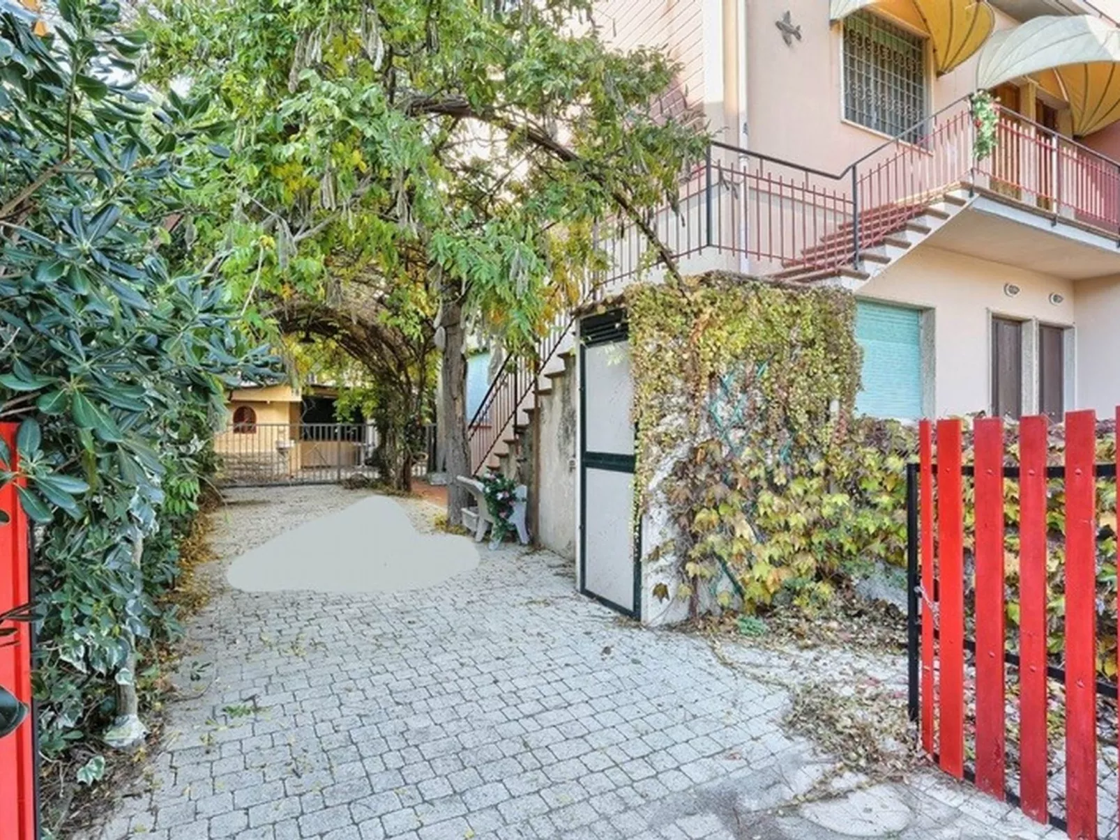 Große Wohnung in Mazzanta mit Schöner Terrasse - Image-tags.info