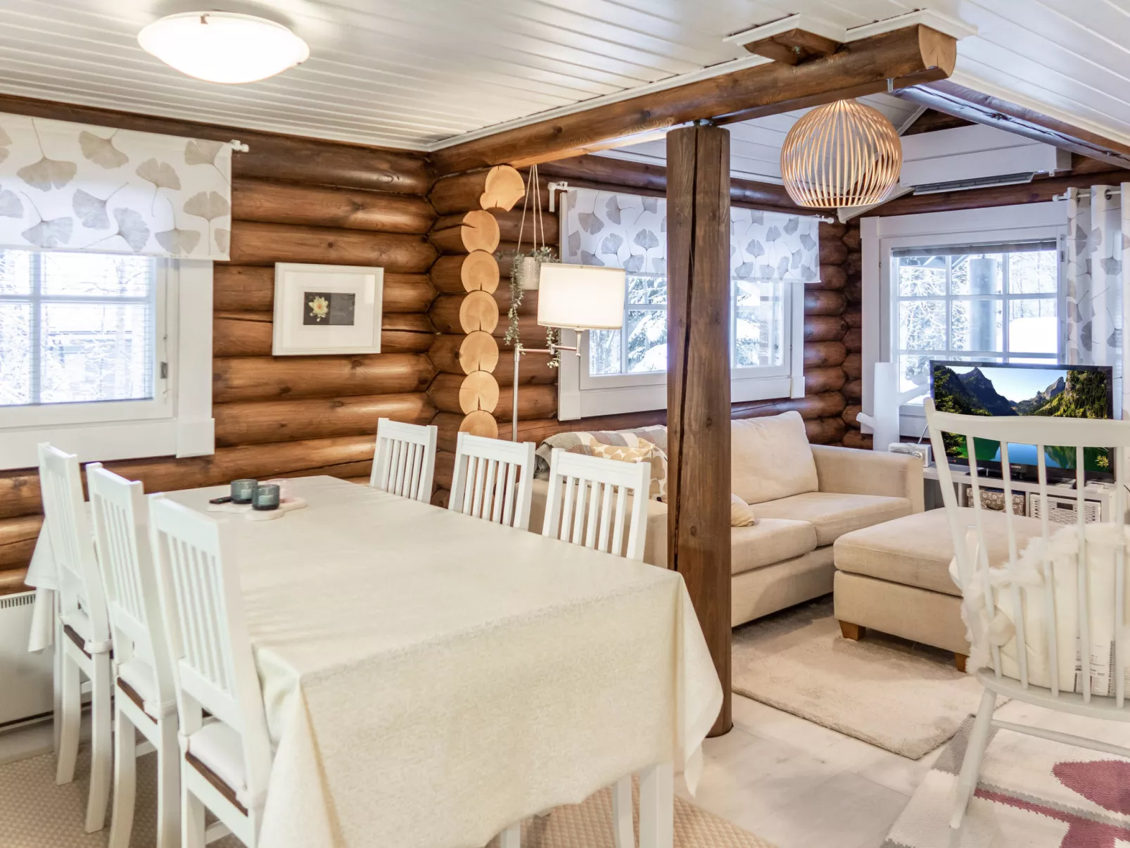 Linnanhelmi (ent. metsäpeura)