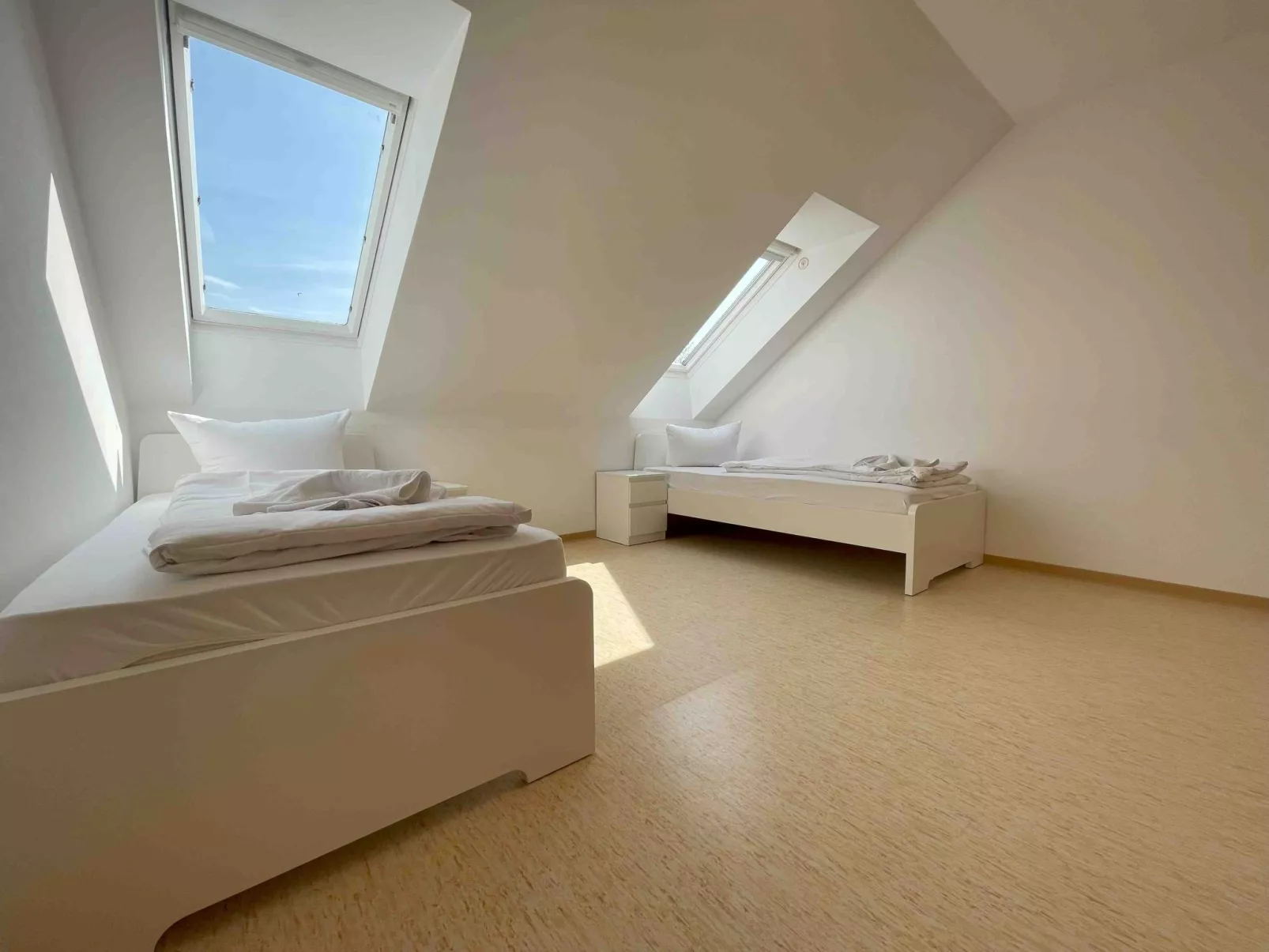 STA1067 - Image-tags.info