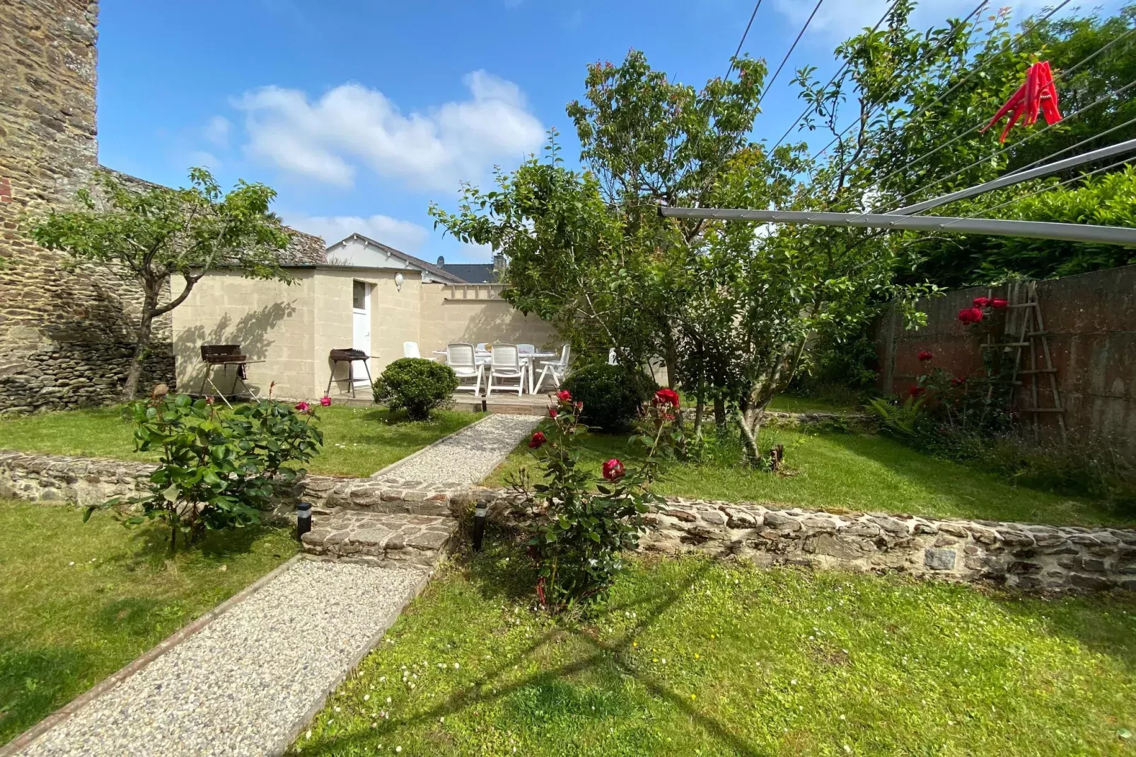 Landhaus Le Minhic sur Rance-Tuinen zomer