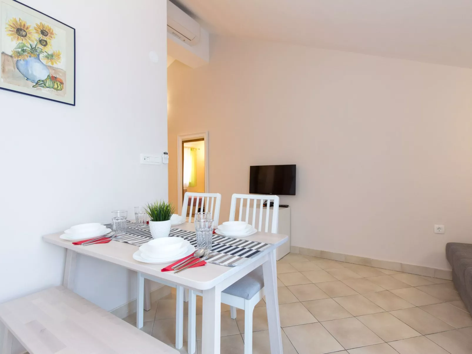 "Tamaris B" direkt am Wasser - Image-tags.info