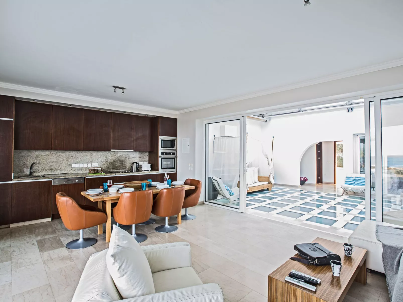 Geräumige Ferienvilla mit atemberaubendem Ausblick - Image-tags.info