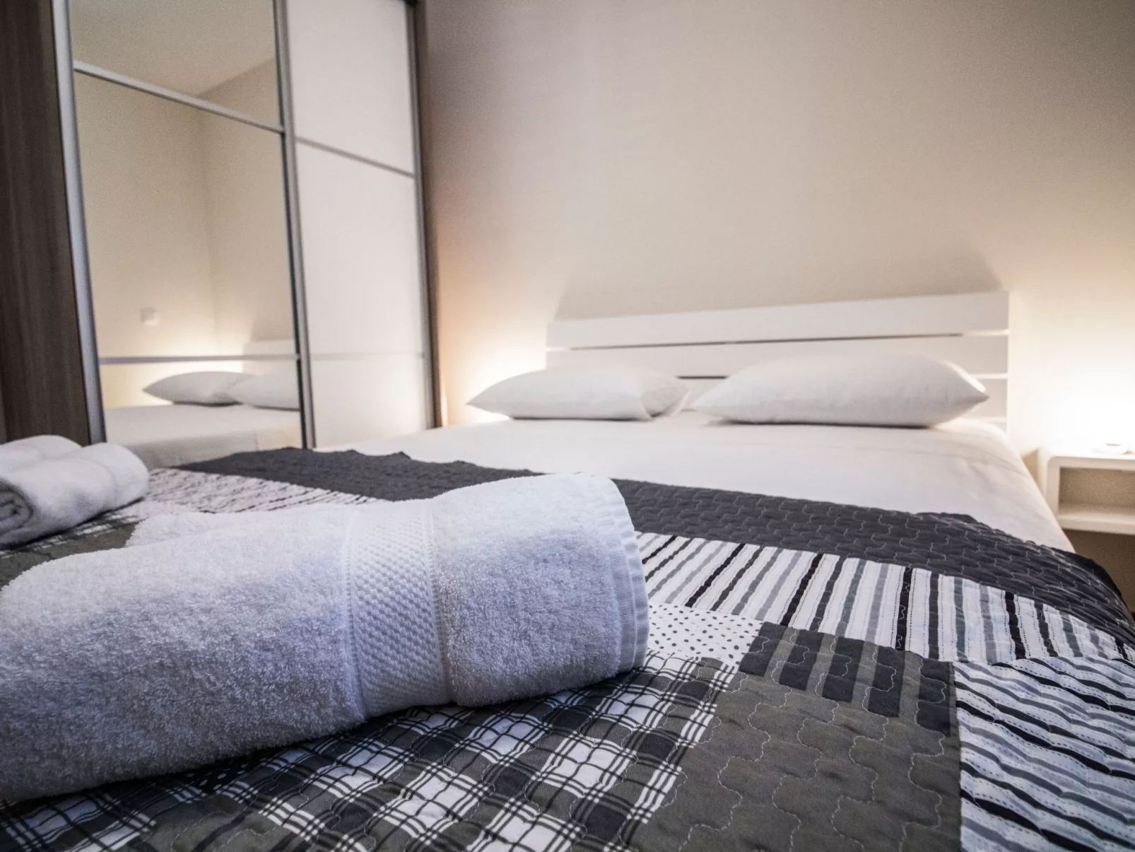 Aurea 5 Modernes Apartment direkt am Meer - Image-tags.info