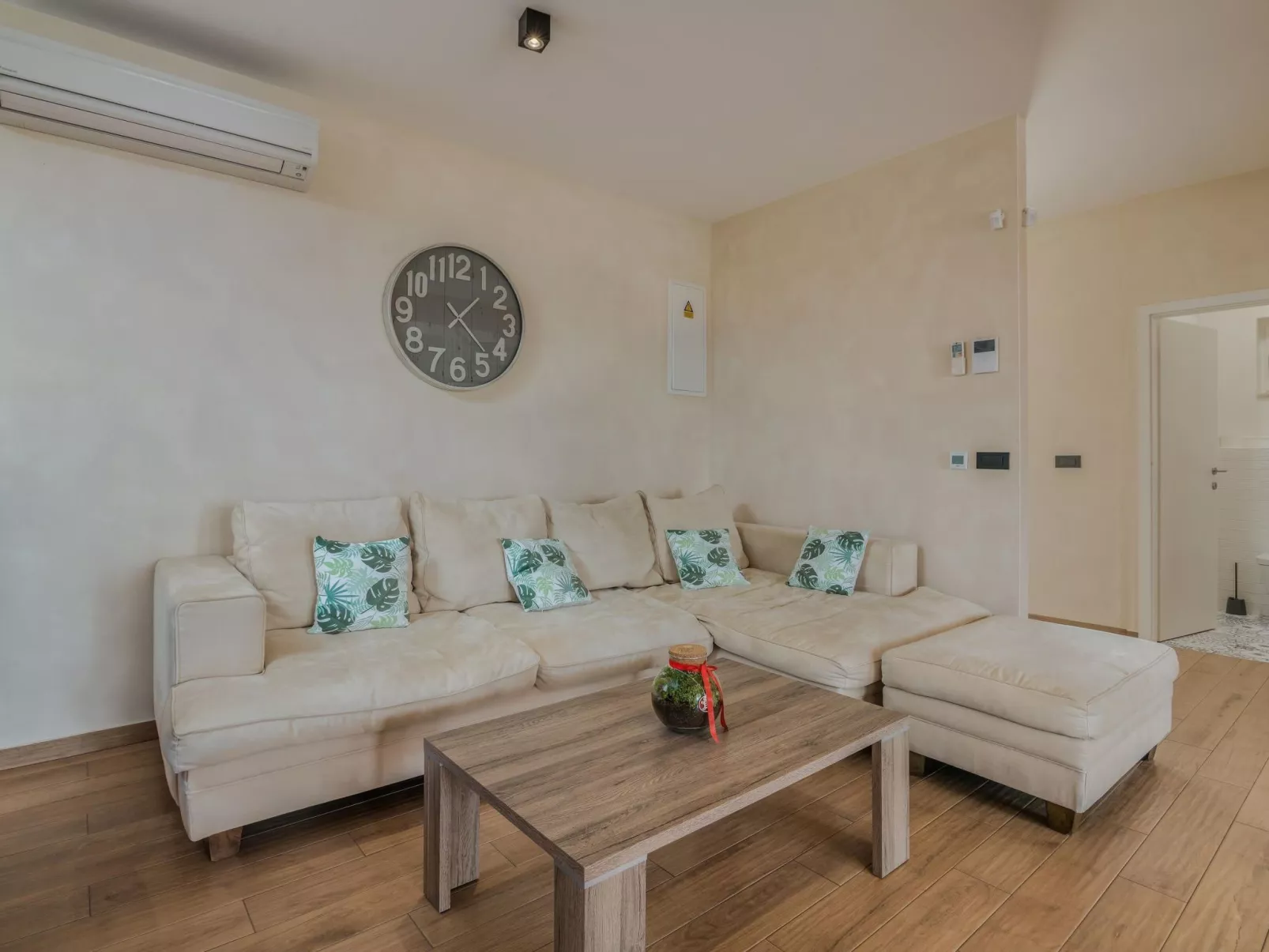 Villa Augusta - Image-tags.info