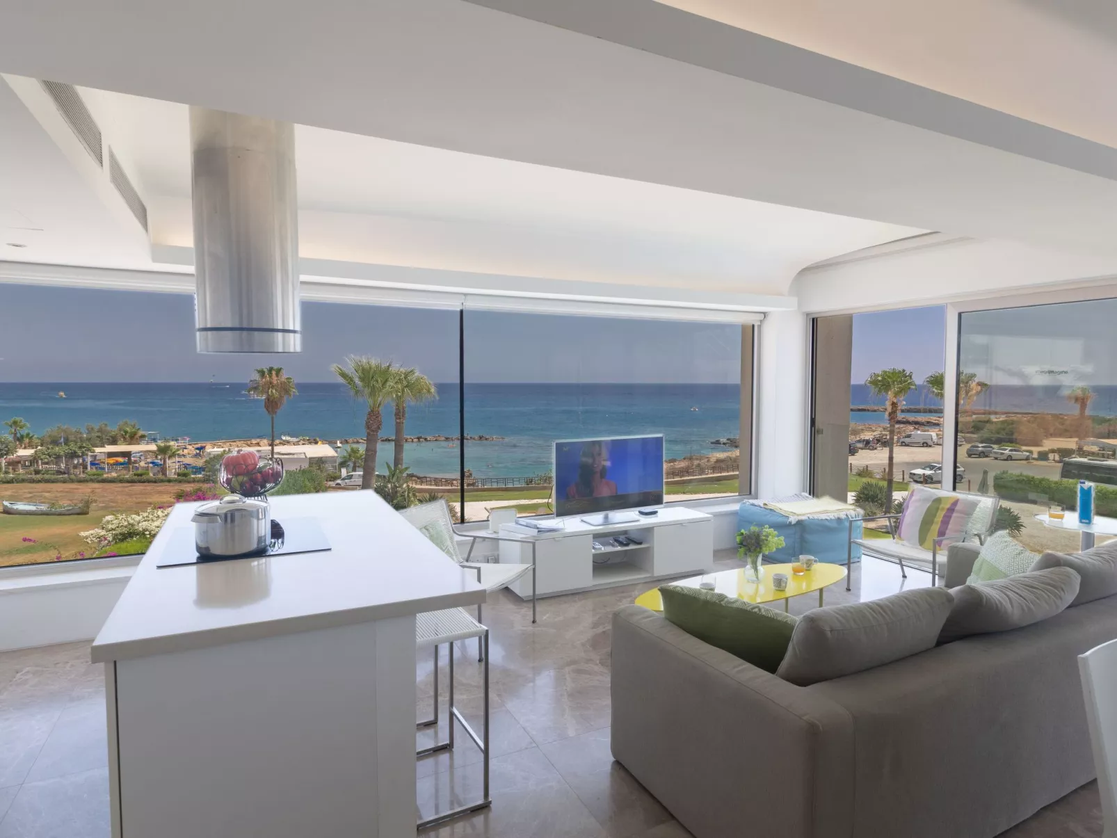 Luxuriöse Wohnung am Strand von Thalassa - Image-tags.info