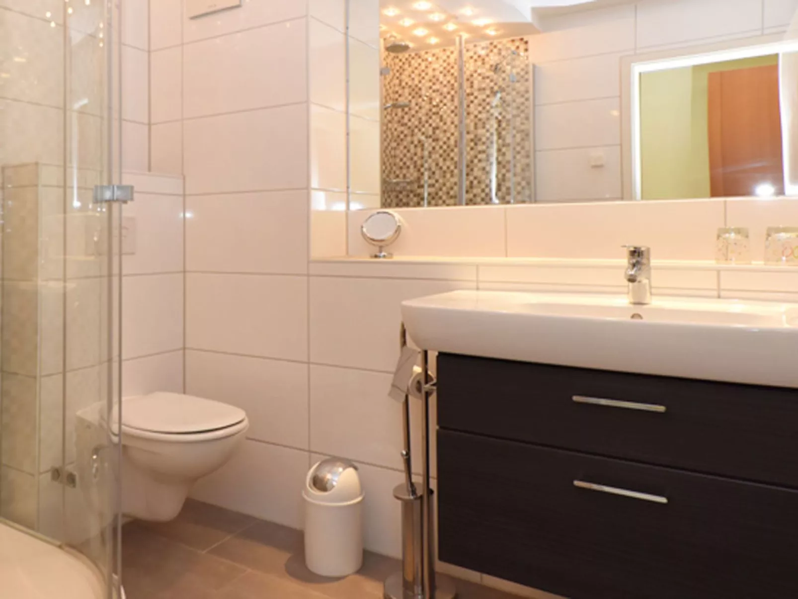 Seeschloss Binz Apartment 4 nur 2 Minuten zum Strand - Image-tags.info