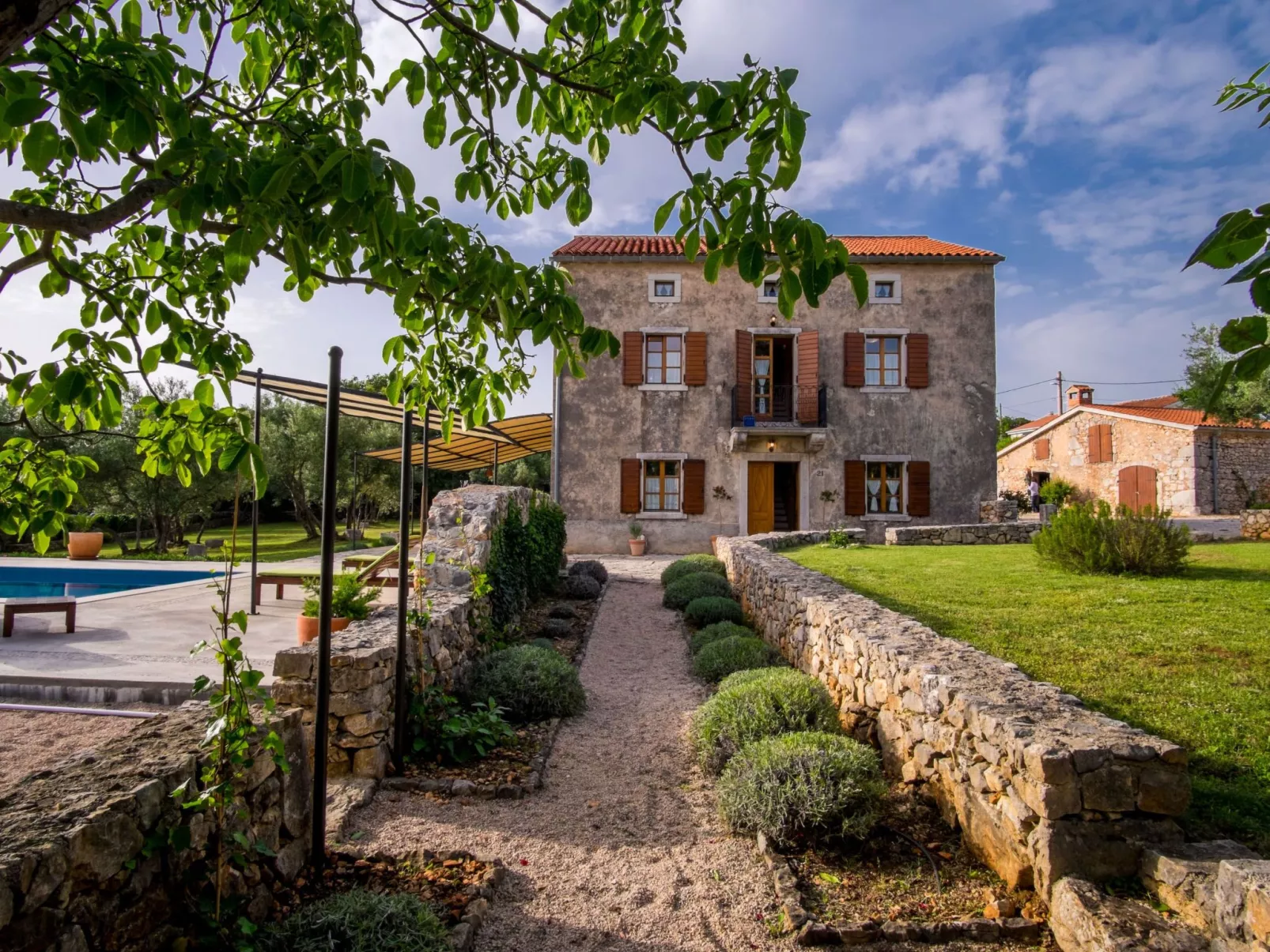 Villa mit Pool, Olivengarten und Meerblick - Image-tags.info