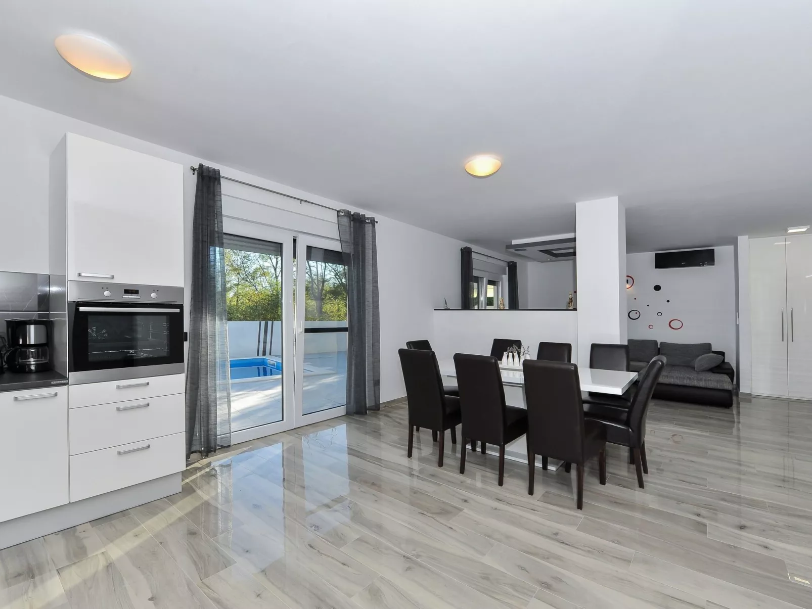 Villa Ledinko - Image-tags.info