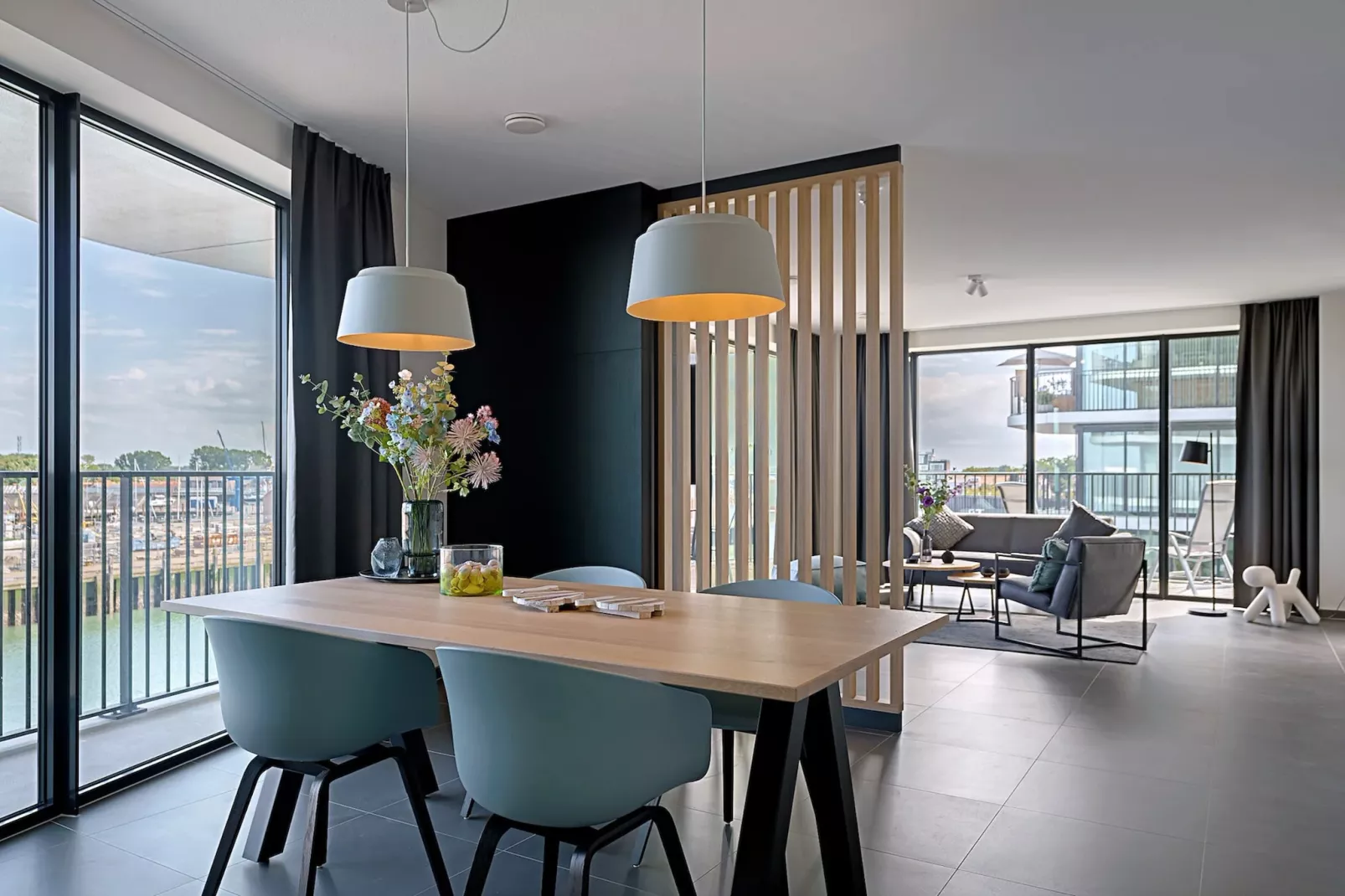 Breskens Apartments & Penthouses 13 - Buitenkant zomer