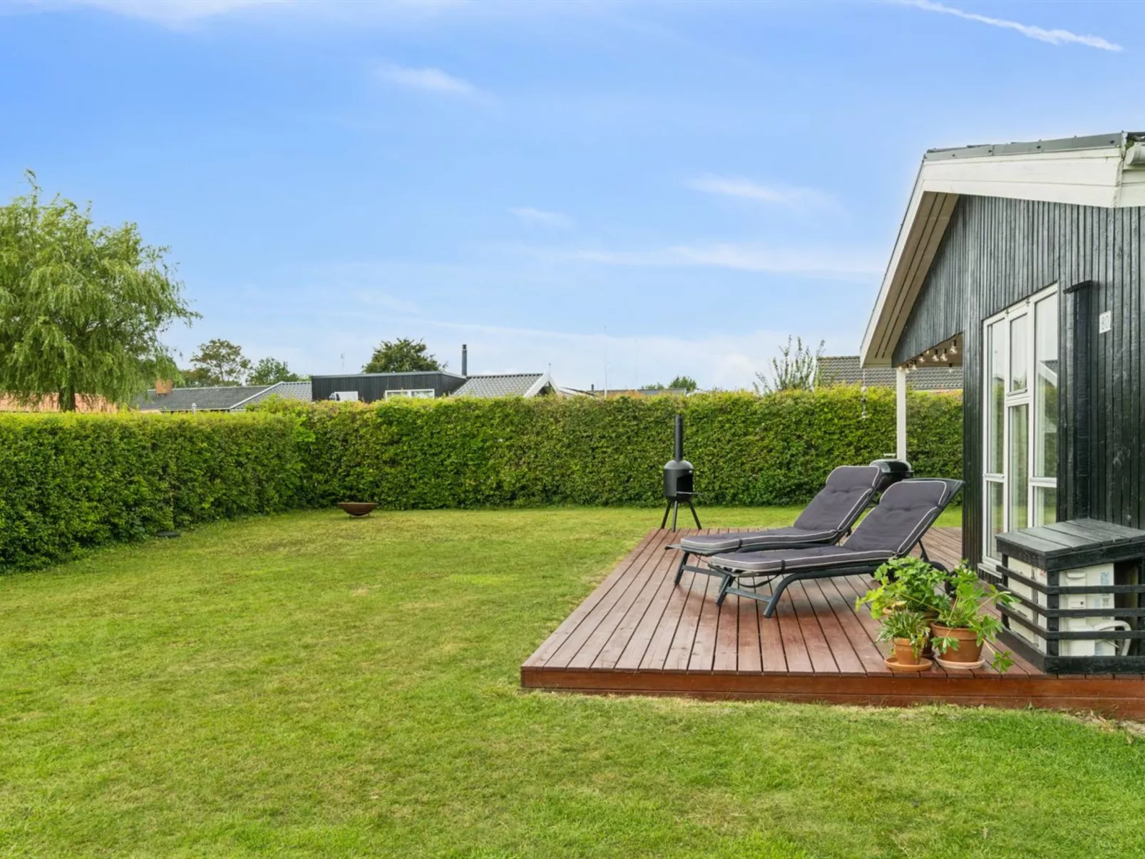 "Bjarni" - 180m from the sea - Buiten