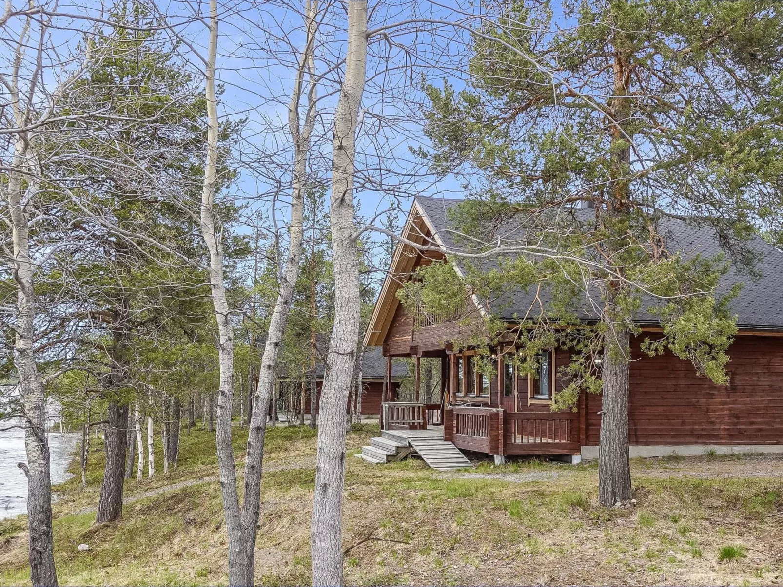 Luongasloma 2 - Binnen