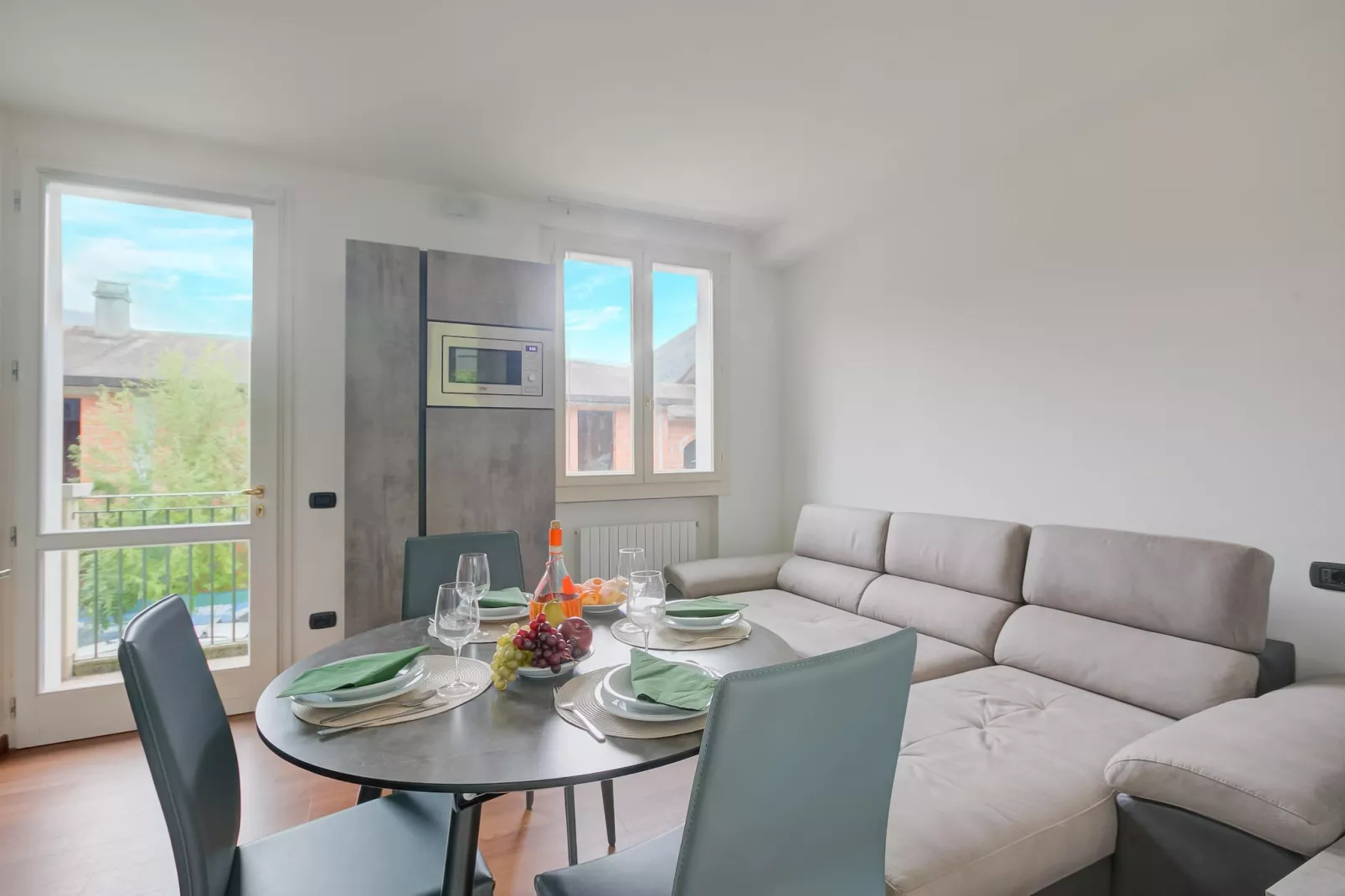 RESIDENCE PORTO LETIZIA - VILLAS-2BEDROOMS APT 6 PAX DELUXE 8218 - V2DL6 - Woonkamer