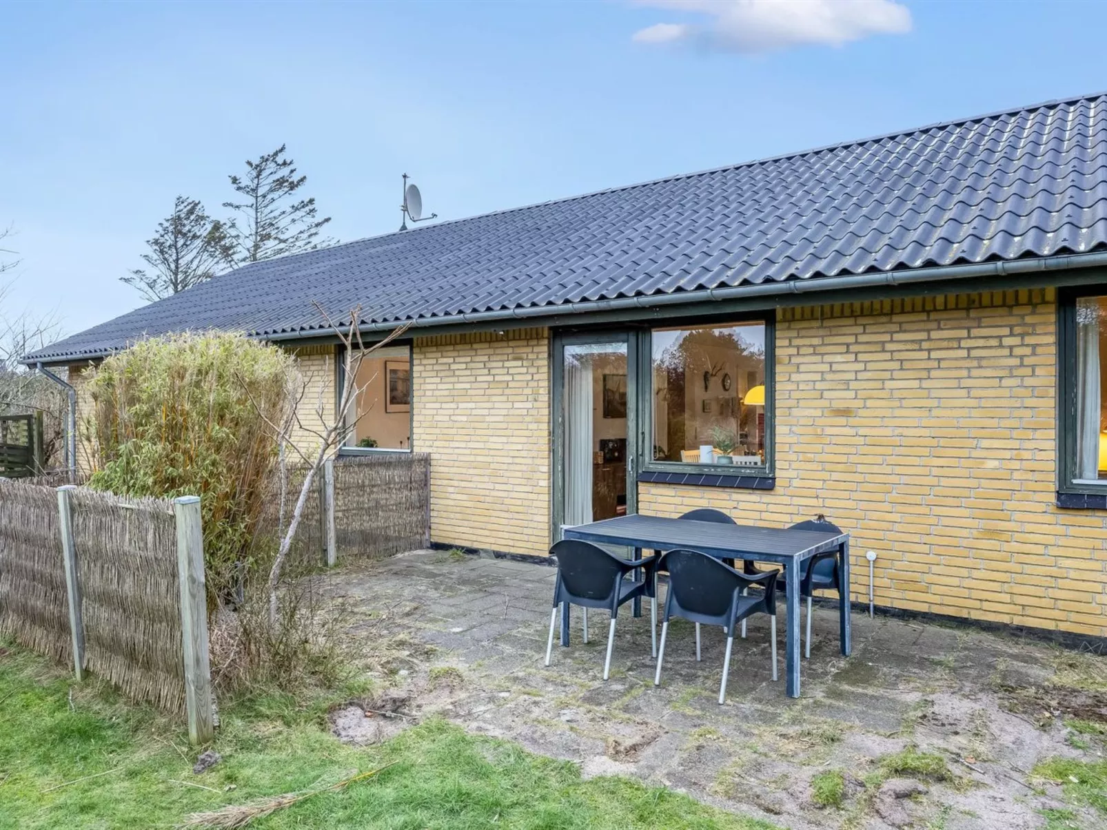 "Urho" - 500m from the sea-Buiten