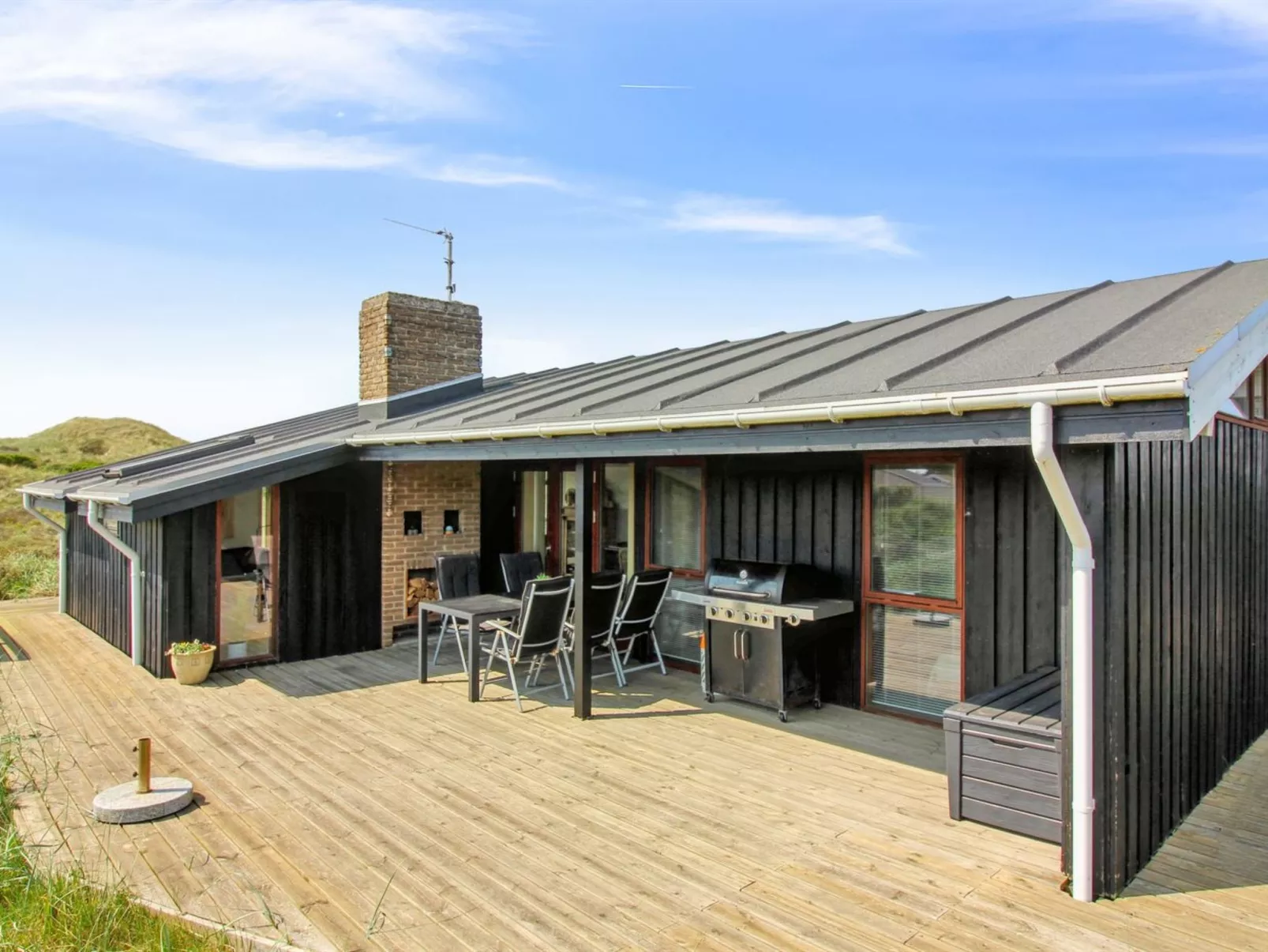 "Essie" - 250m from the sea - Buiten