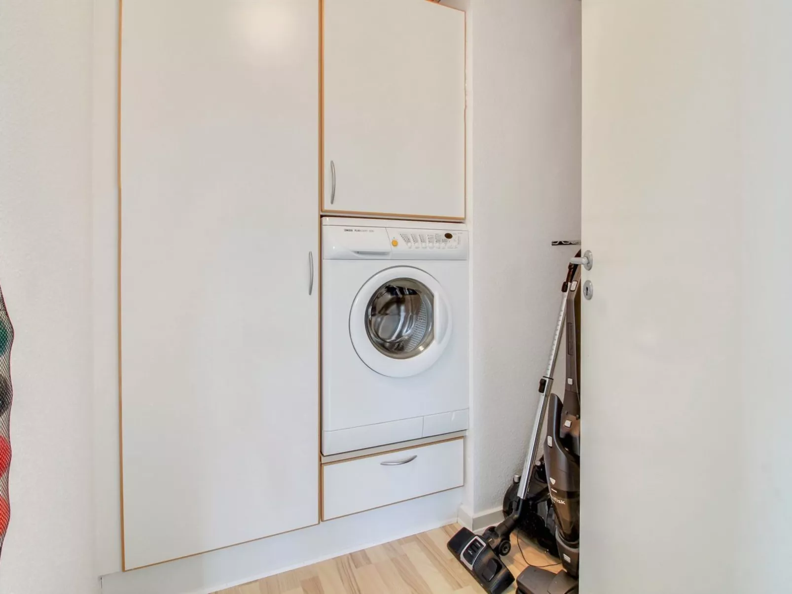 "Jani" - 25km from the sea - Binnen