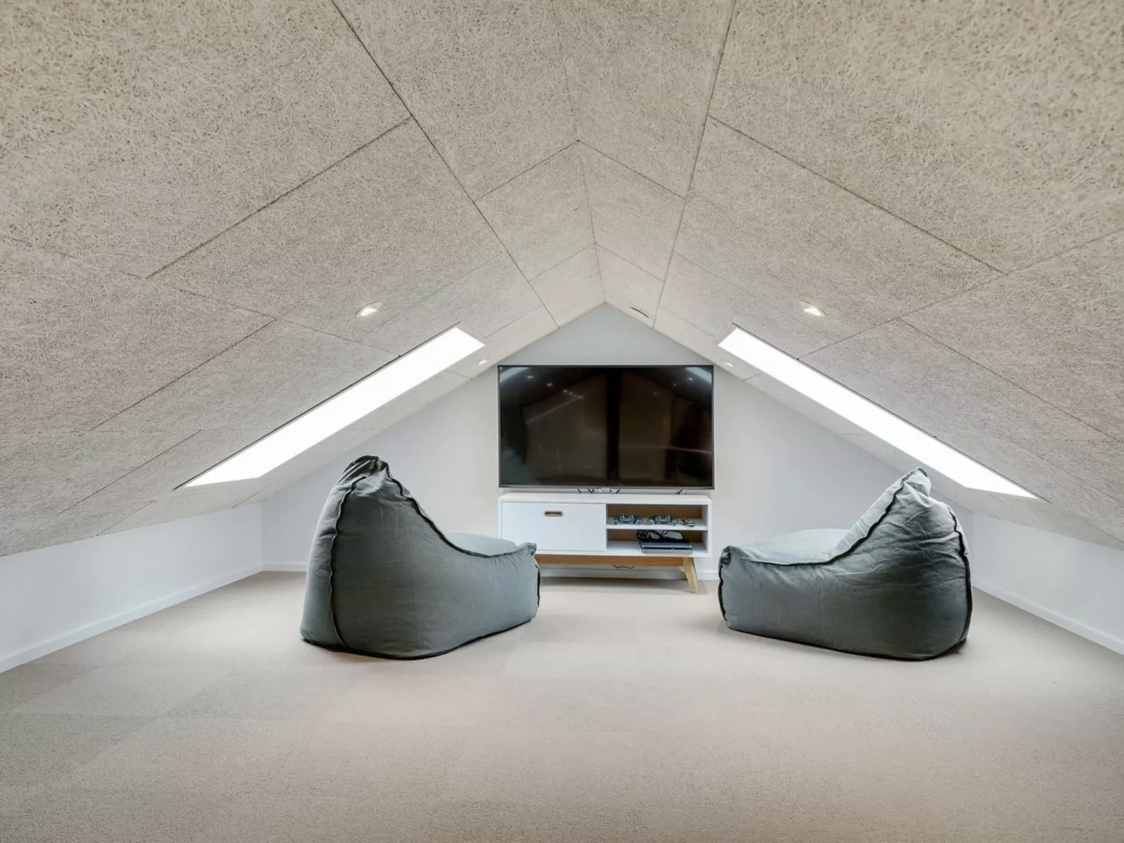 "Menja" - 1.4km from the sea - Binnen