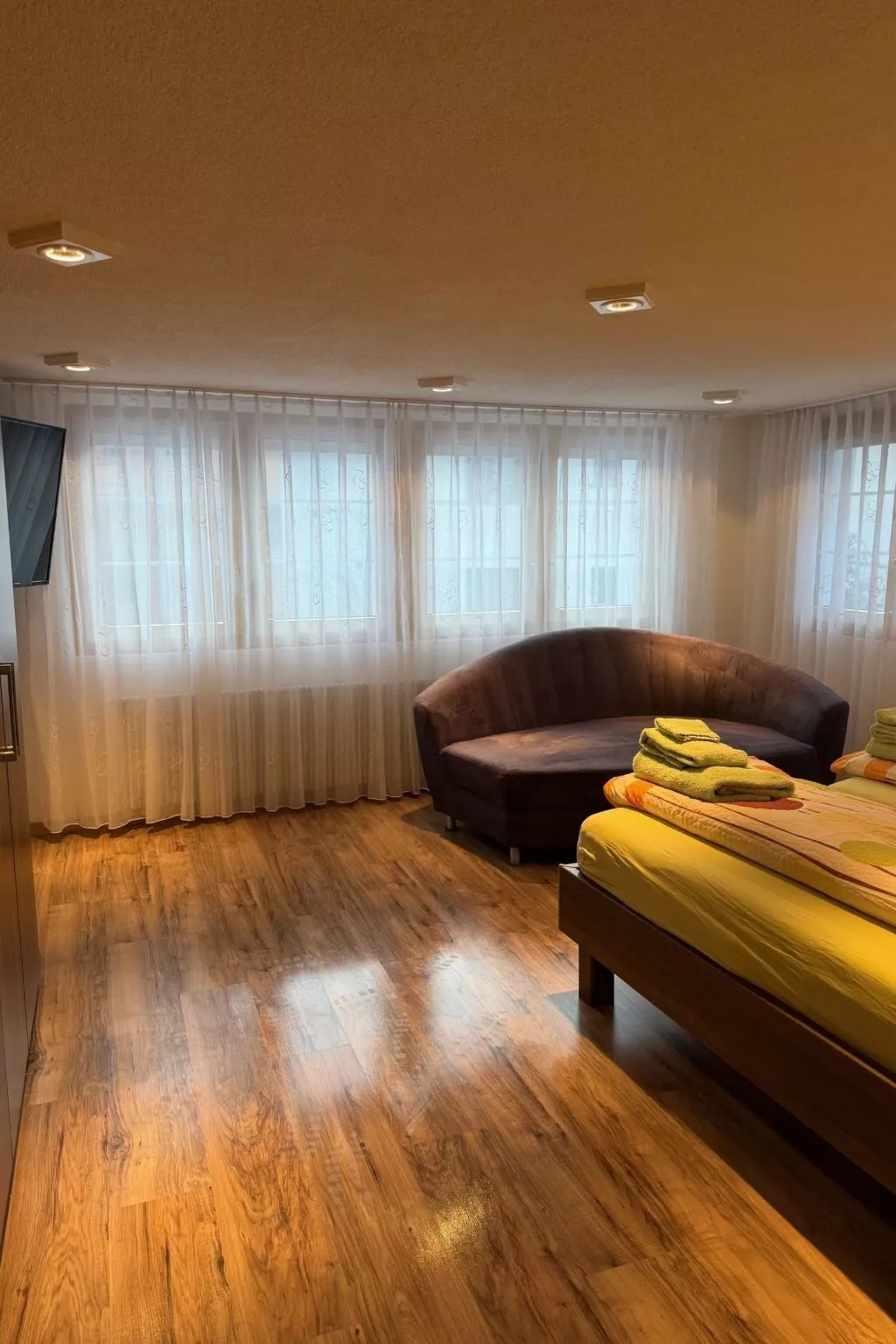 Mier Gfallt's - Binnen