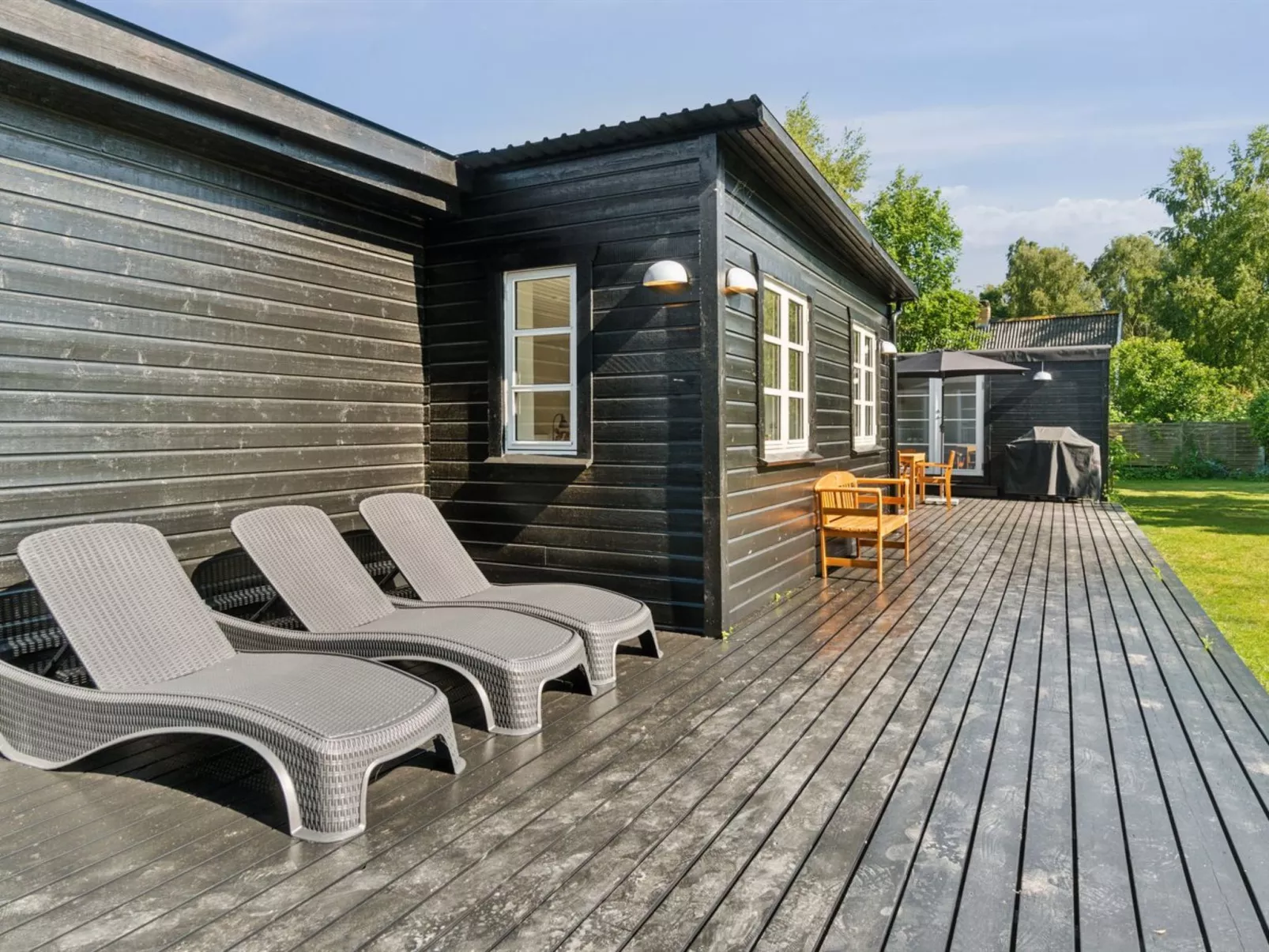 "Thrym" - 2.5km from the sea - Buiten