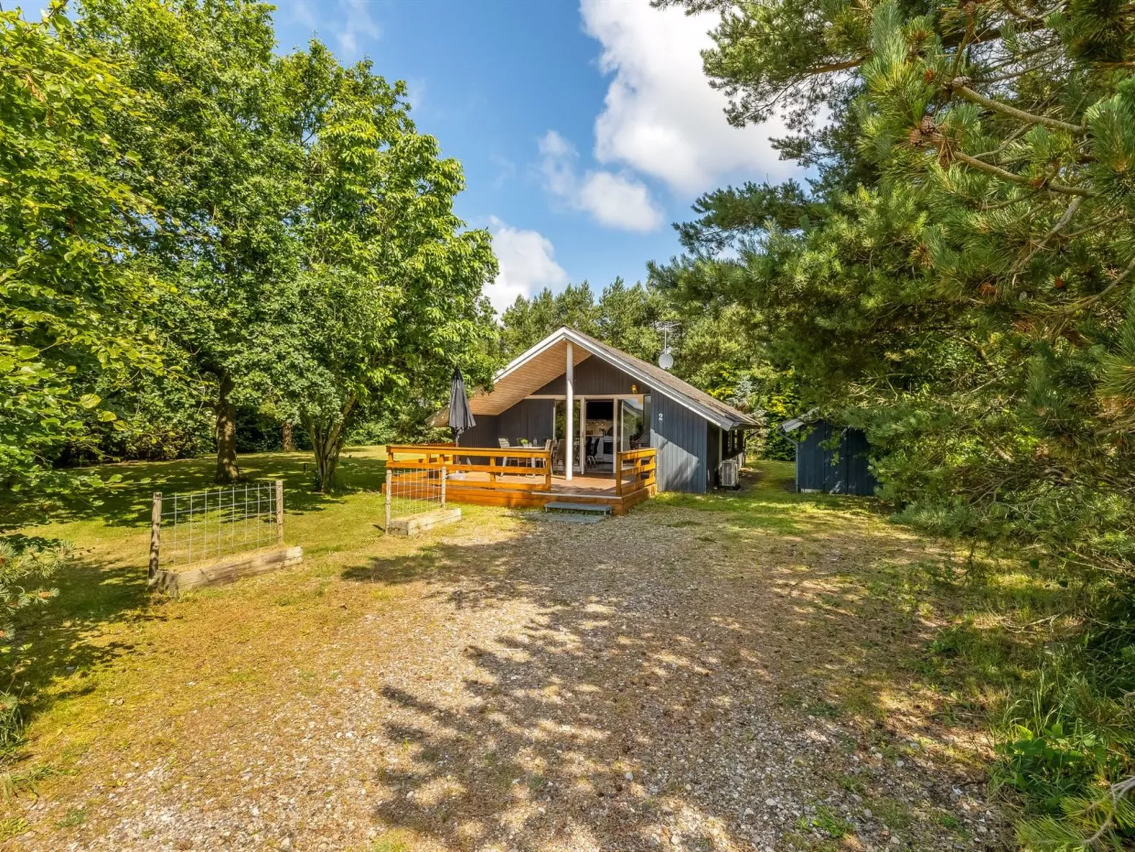 "Yarla" - 500m to the fjord-Buiten