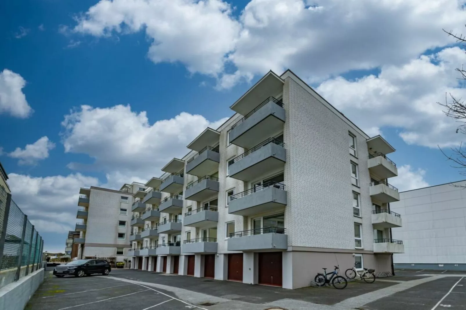 273506-Buitenkant zomer