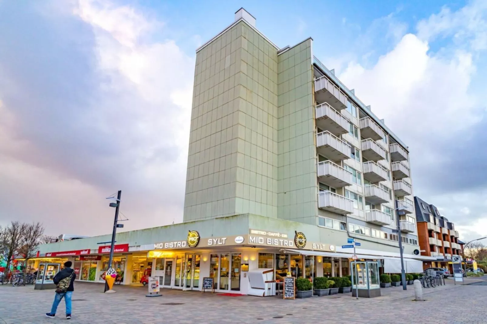 378816-Buitenkant zomer