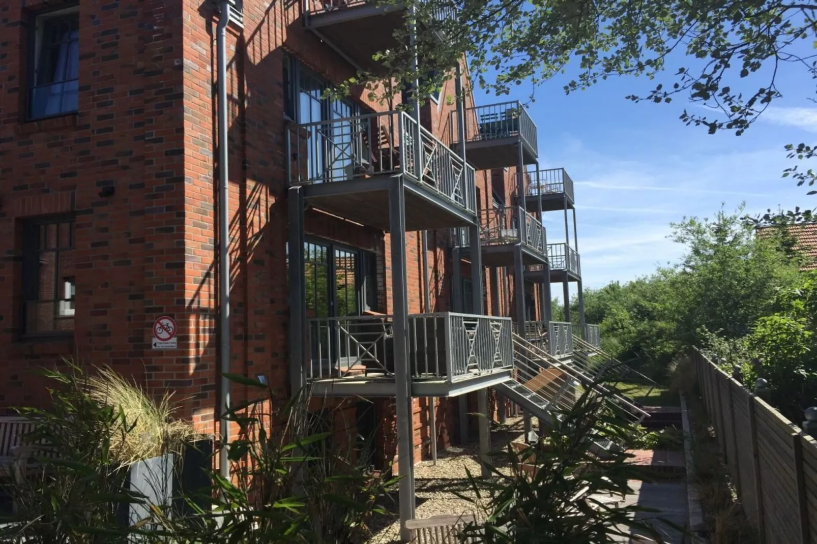 79409-Buitenkant zomer