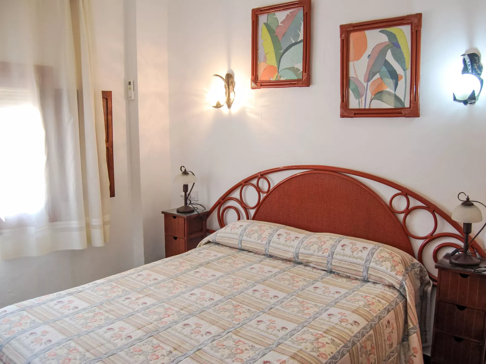 Ferienvilla, Seeblick, privater Pool und Parkplatz - Binnen