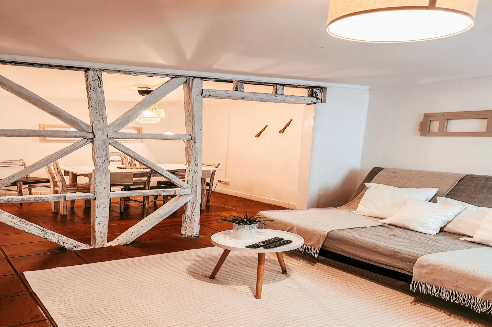 Typical Lisbon Apartment By Gt House-Woonkamer