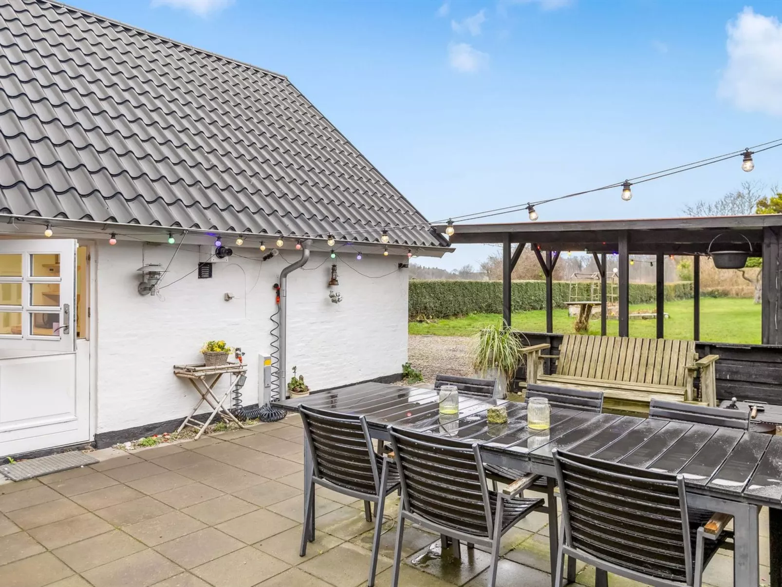 "Yorik" - 1.6km from the sea-Buiten