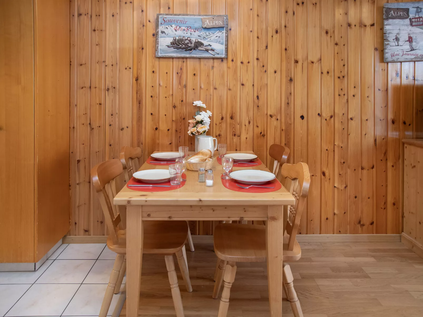 Eaux-Vives 205-Binnen