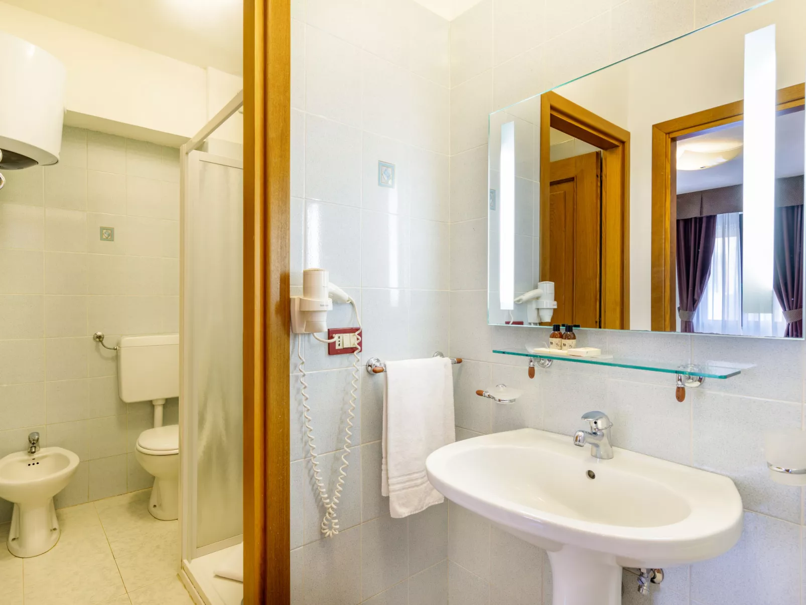 Rina Sea Apartments-Binnen