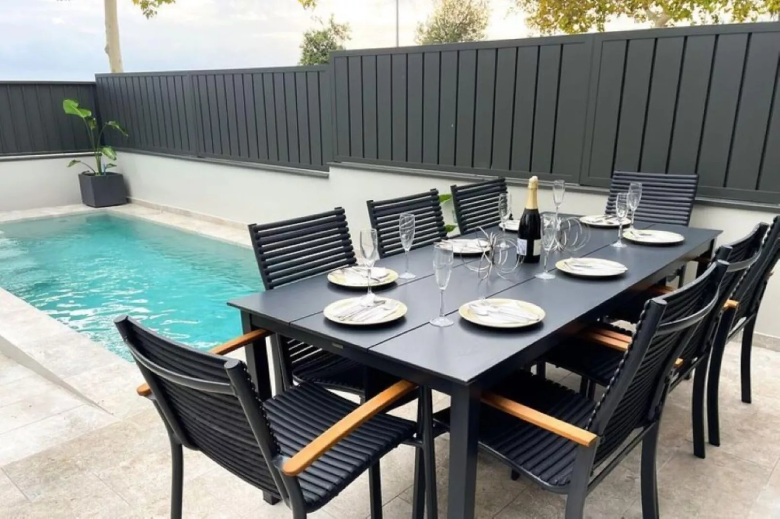 Villa Moncerrat - Zwembad