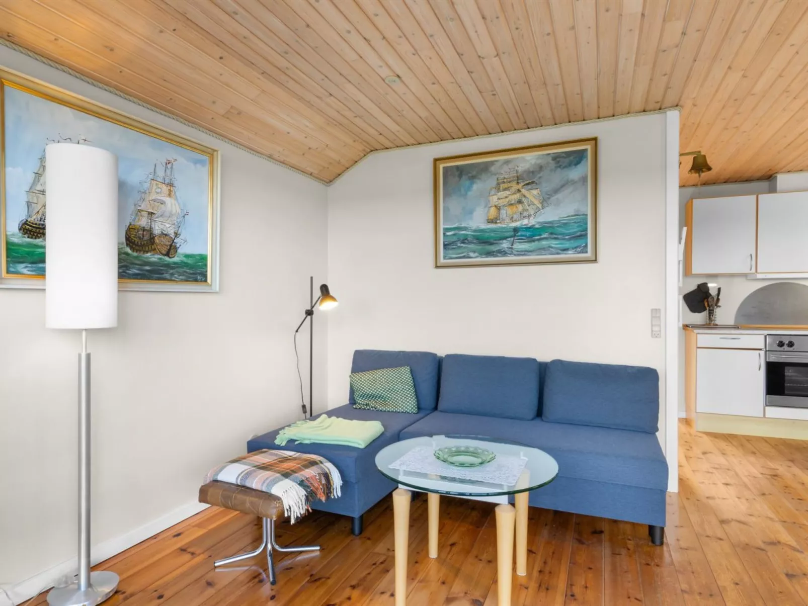 "Astrath" - 10m from the sea-Binnen