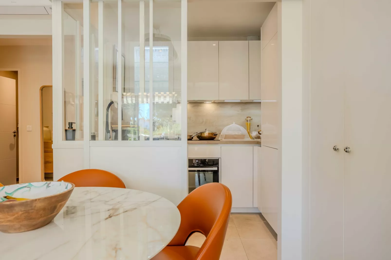 MB-2-PINS-M-Niet-getagd