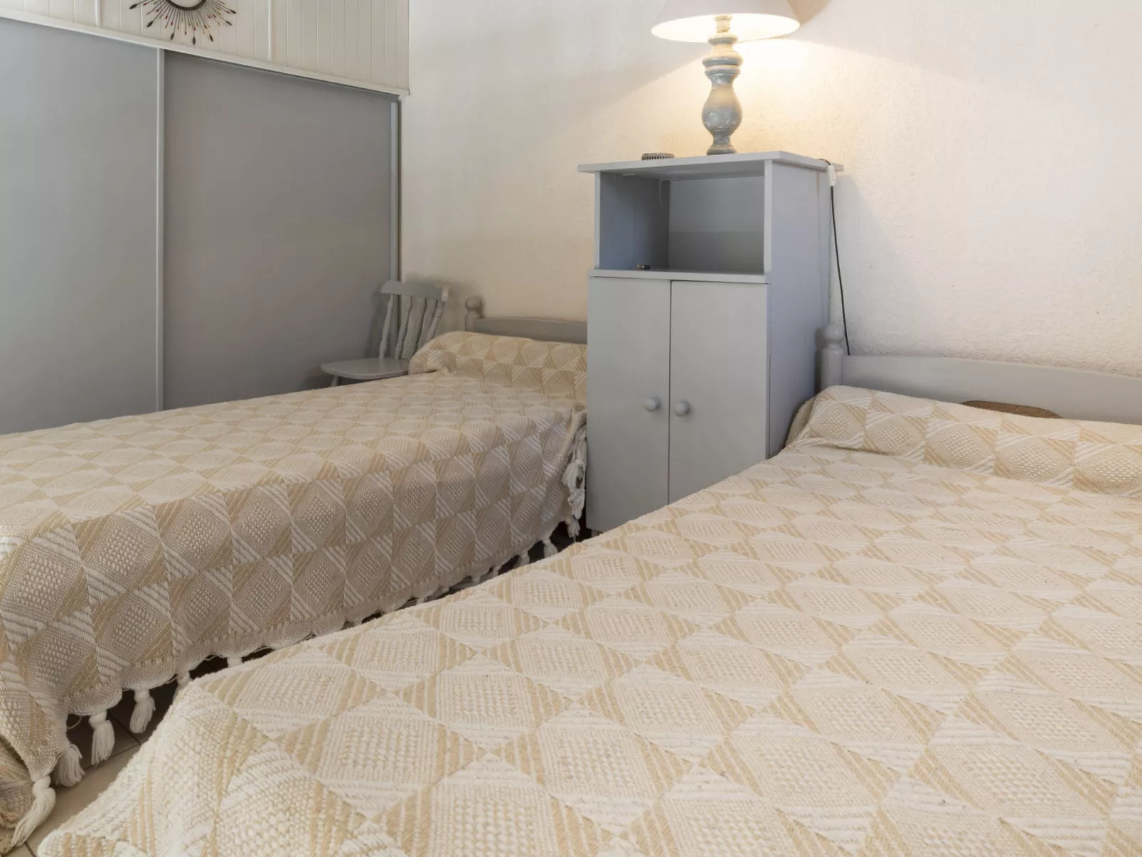 Les Ondines 2 - - Binnen