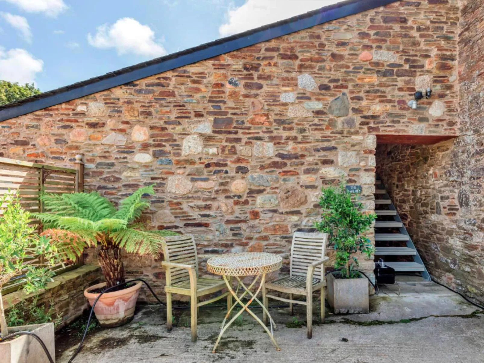 The Hayloft at Yealmpton-Buiten