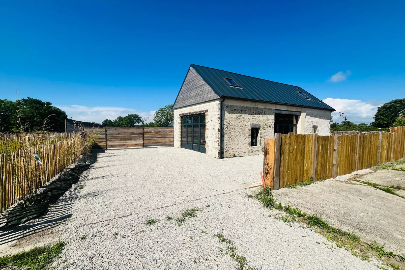 Maison de Vacances XXL Gouville sur mer-Buitenkant zomer