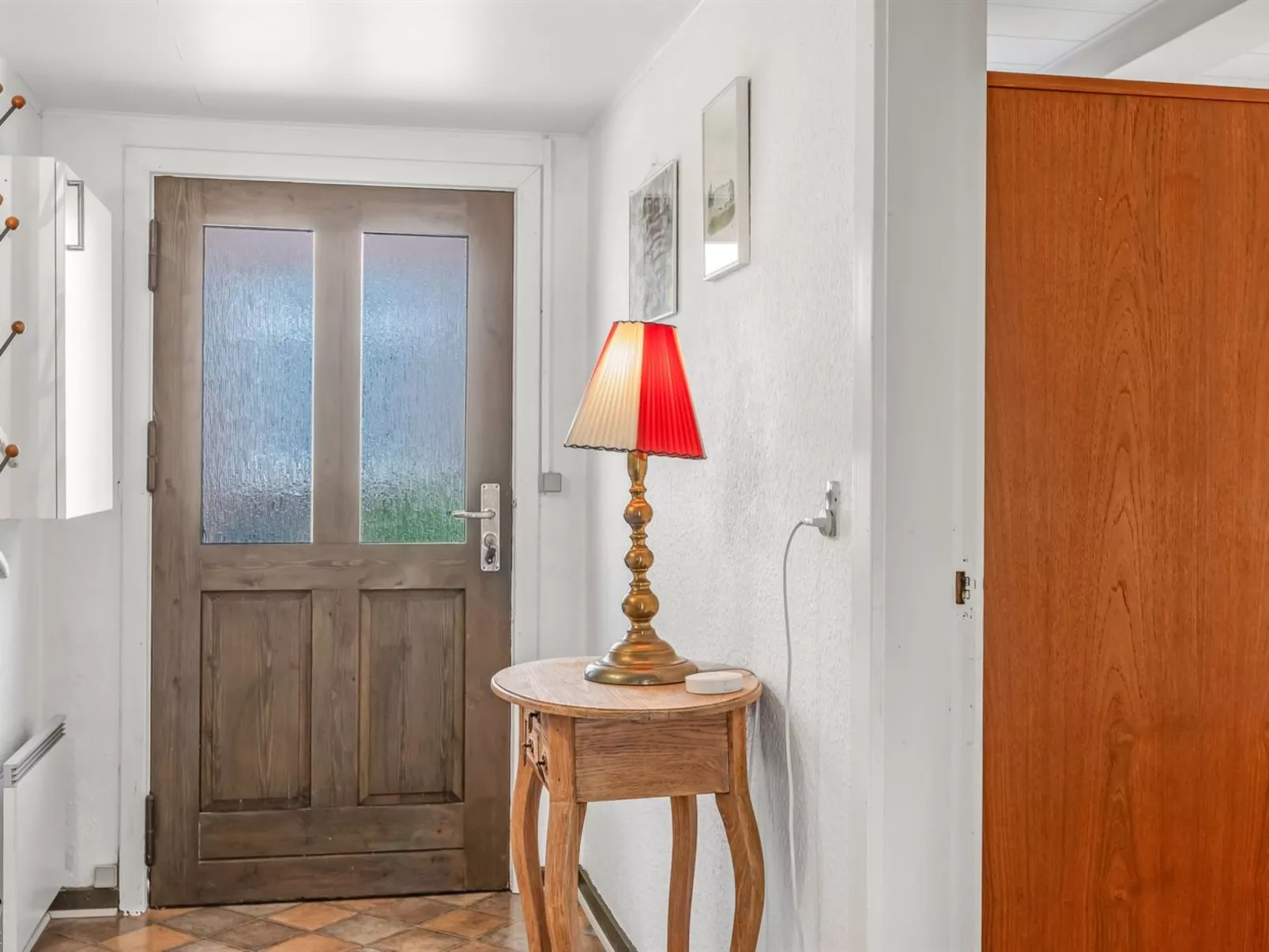 "Spase" - 23km from the sea - Binnen