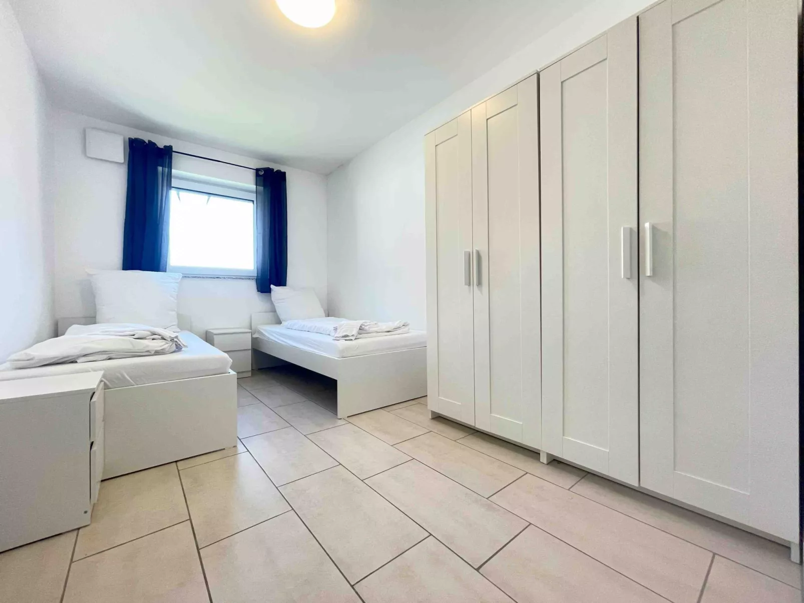 MAX117 - Image-tags.info