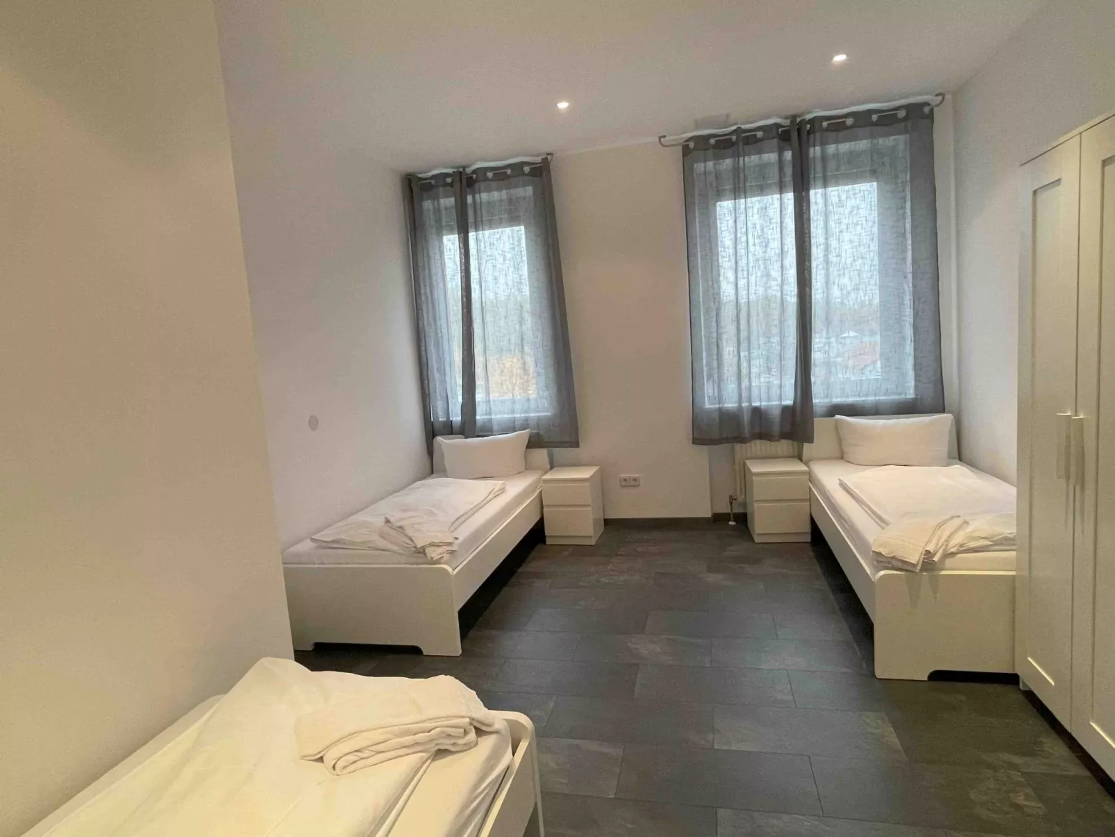 R111 - Image-tags.info