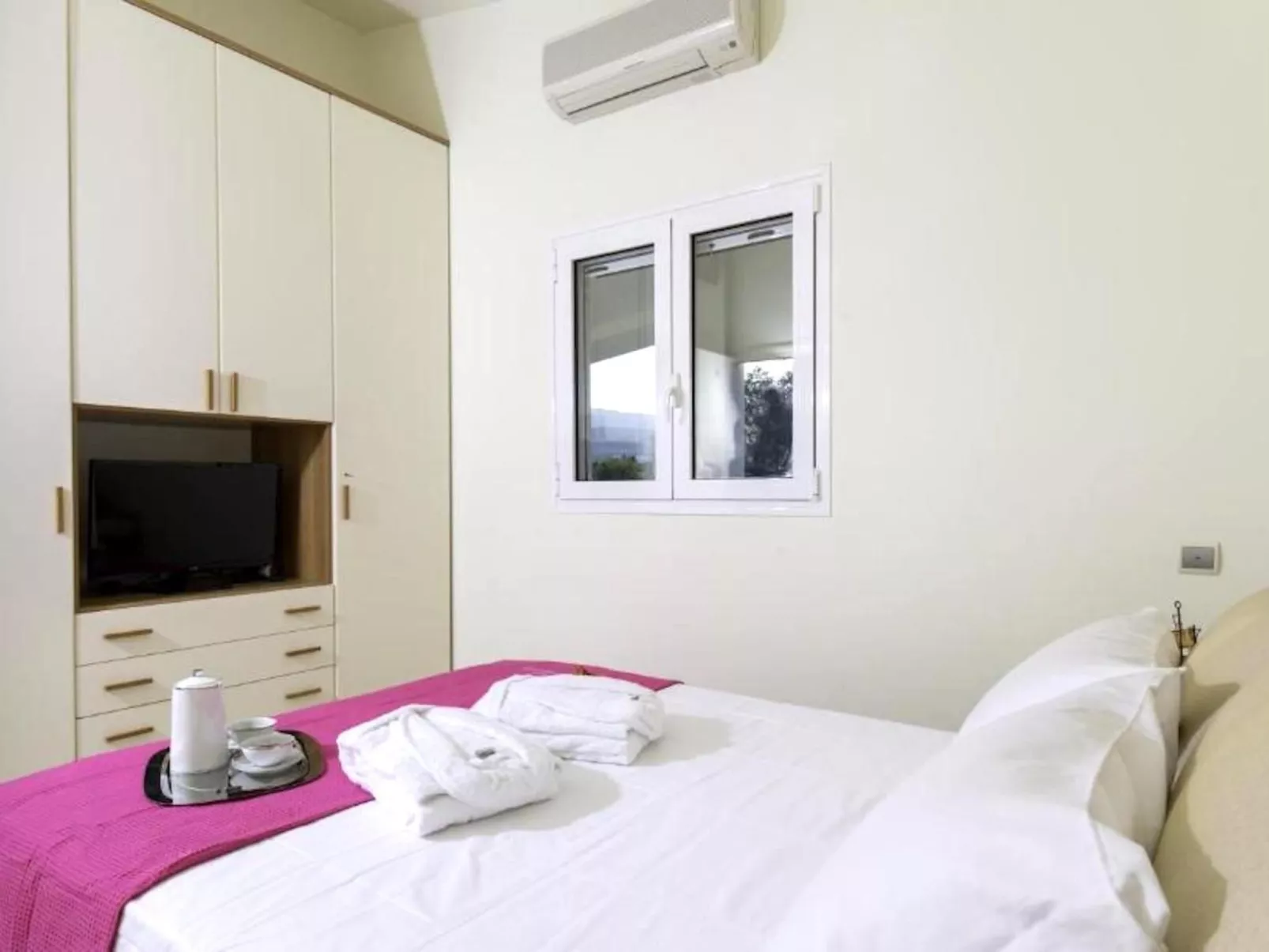 Villa Euphoria, Strand von Gennadi - Image-tags.info