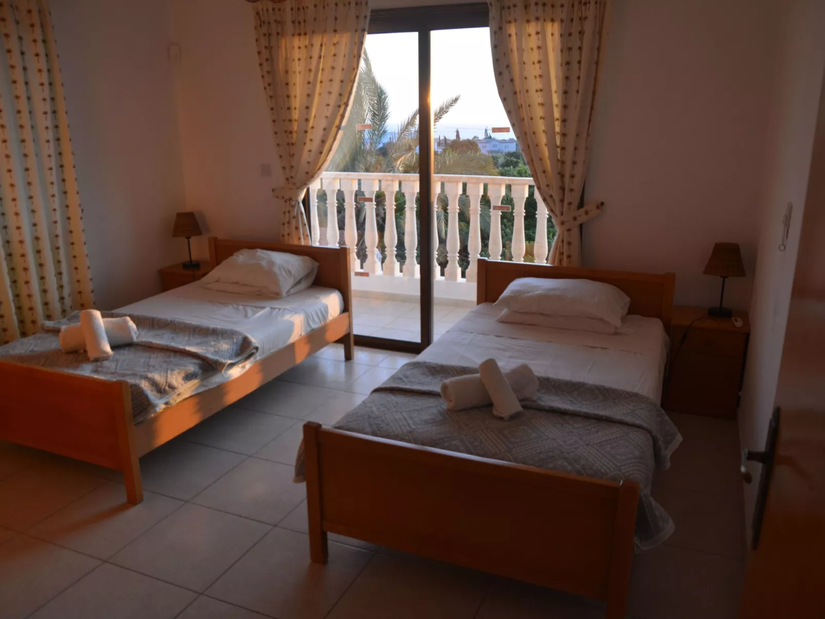 Mit privatem Pool - Image-tags.info